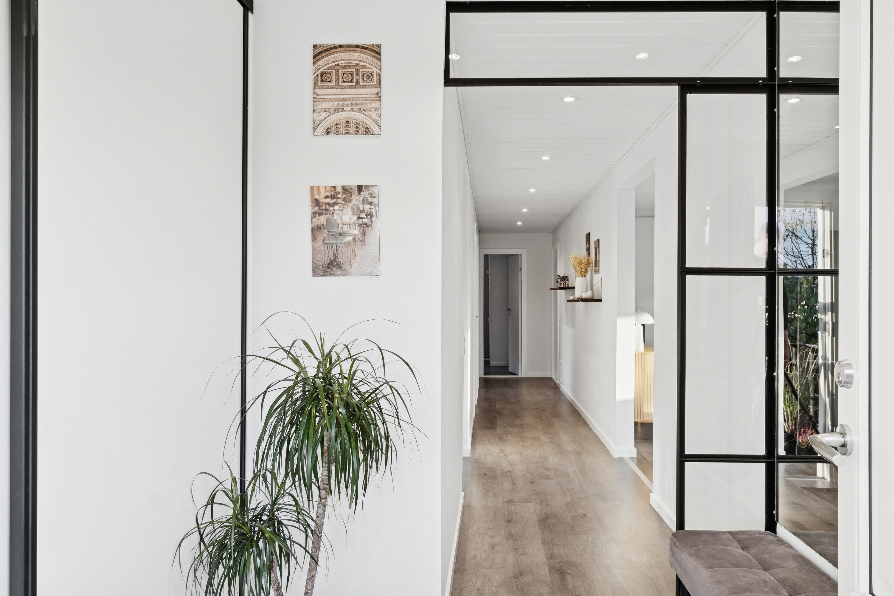 Fremhævet gang billede i fuldskærmstilstand. Billede af Bakkekammen 3, 4550 Asnæs