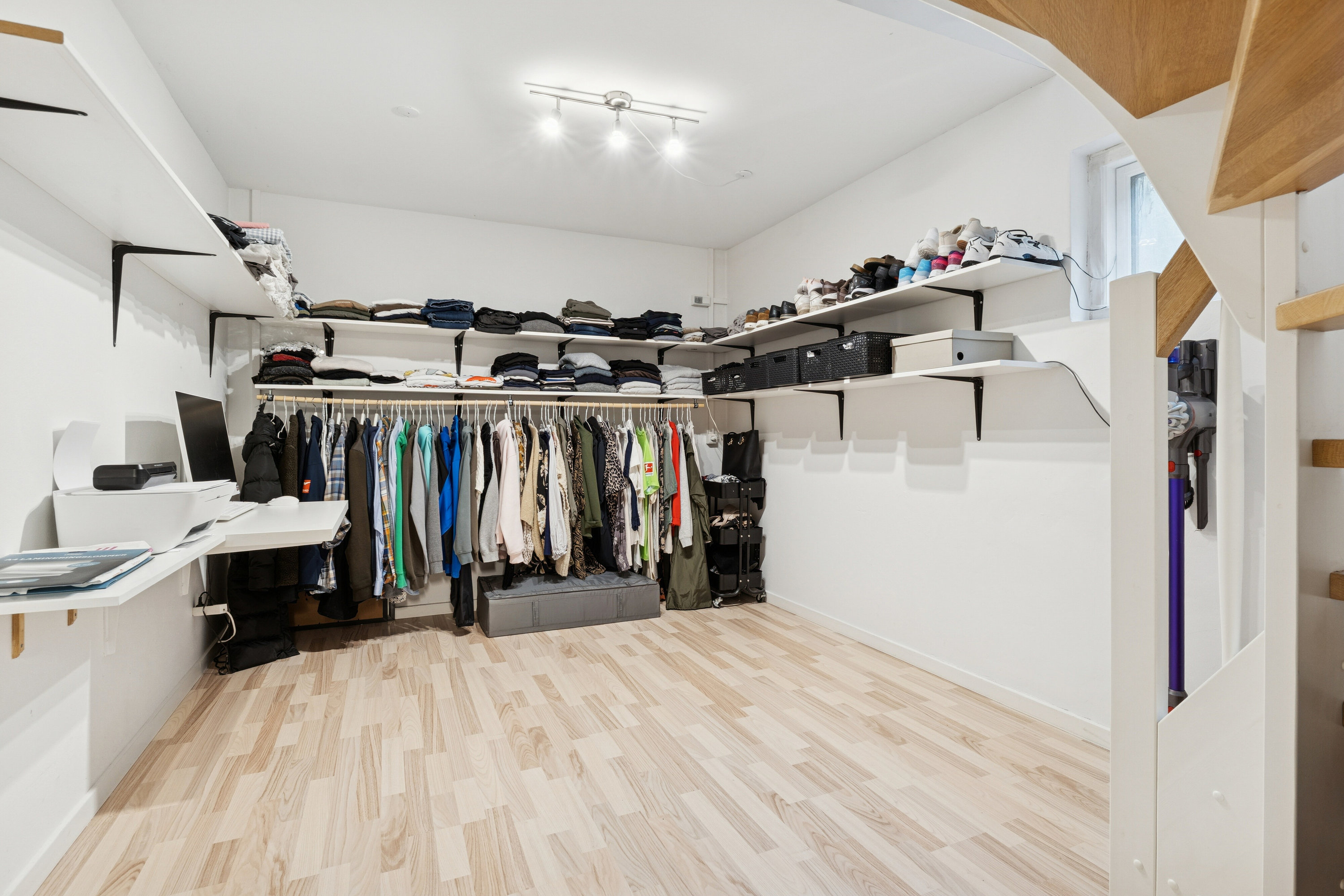 Fremhævet værelse billede i fuldskærmstilstand. Billede af Skagensvej 18, 9800 Hjørring