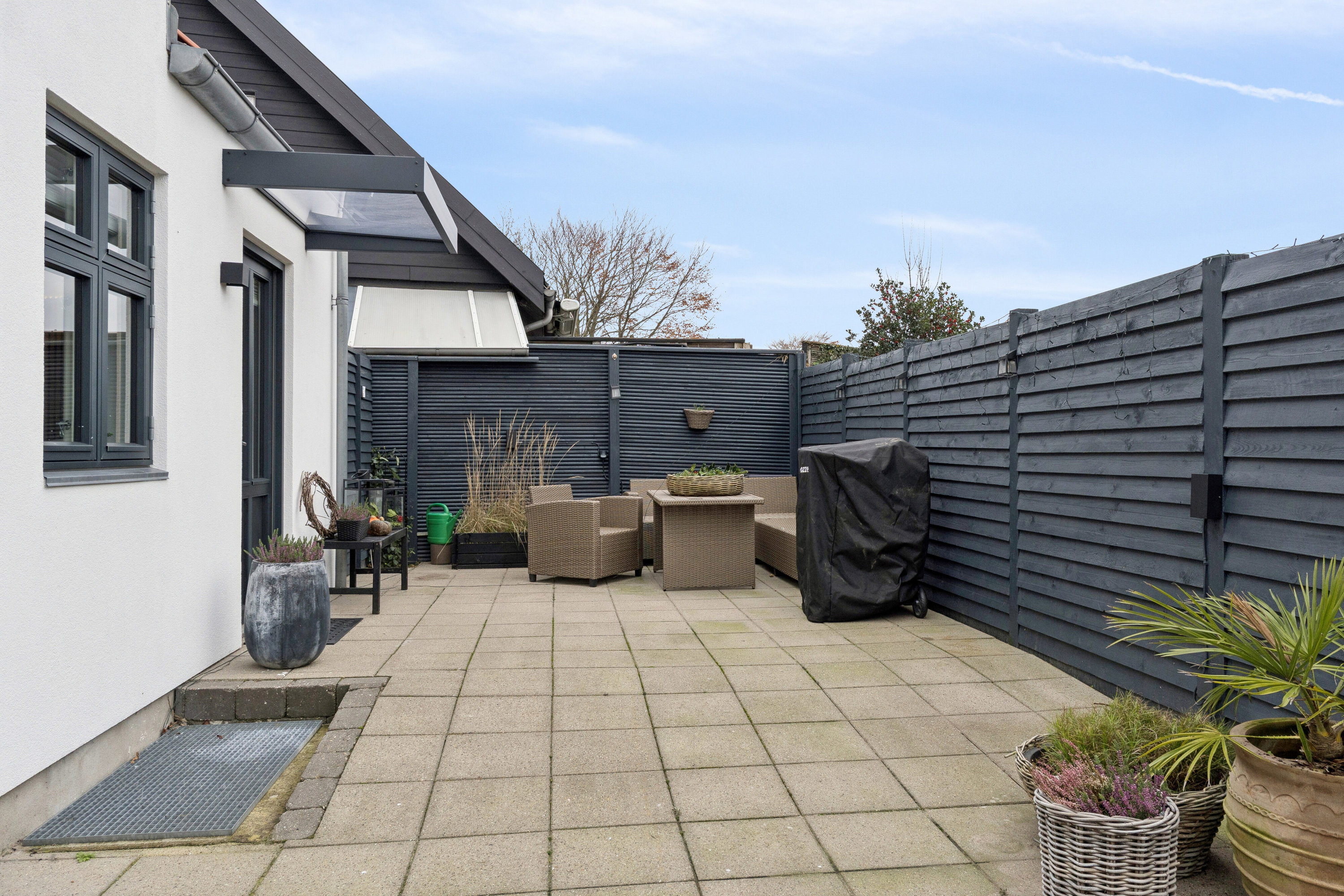 Fremhævet terrasse billede i fuldskærmstilstand. Billede af Skagensvej 18, 9800 Hjørring