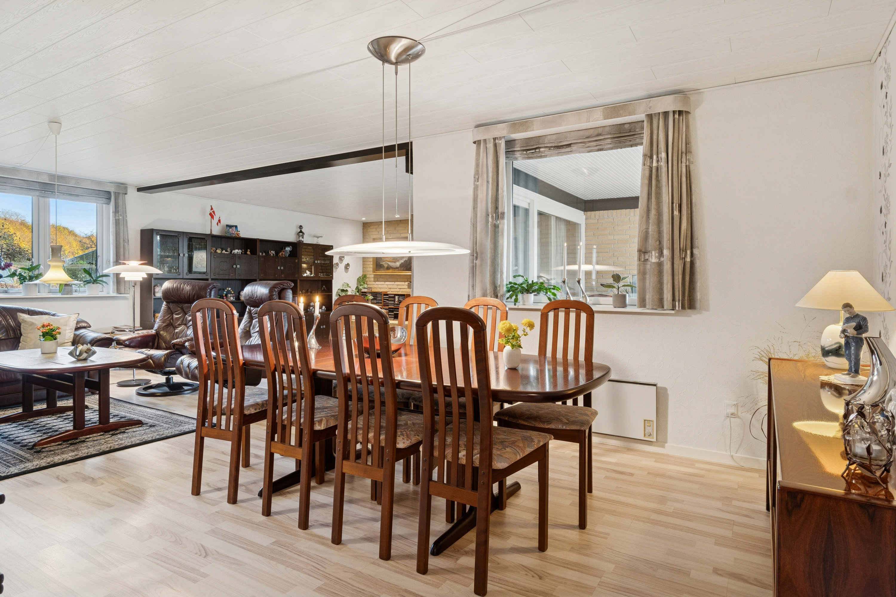 Fremhævet spisestue billede i fuldskærmstilstand. Billede af Sørby Parkvej 24, Sørbymagle, 4200 Slagelse