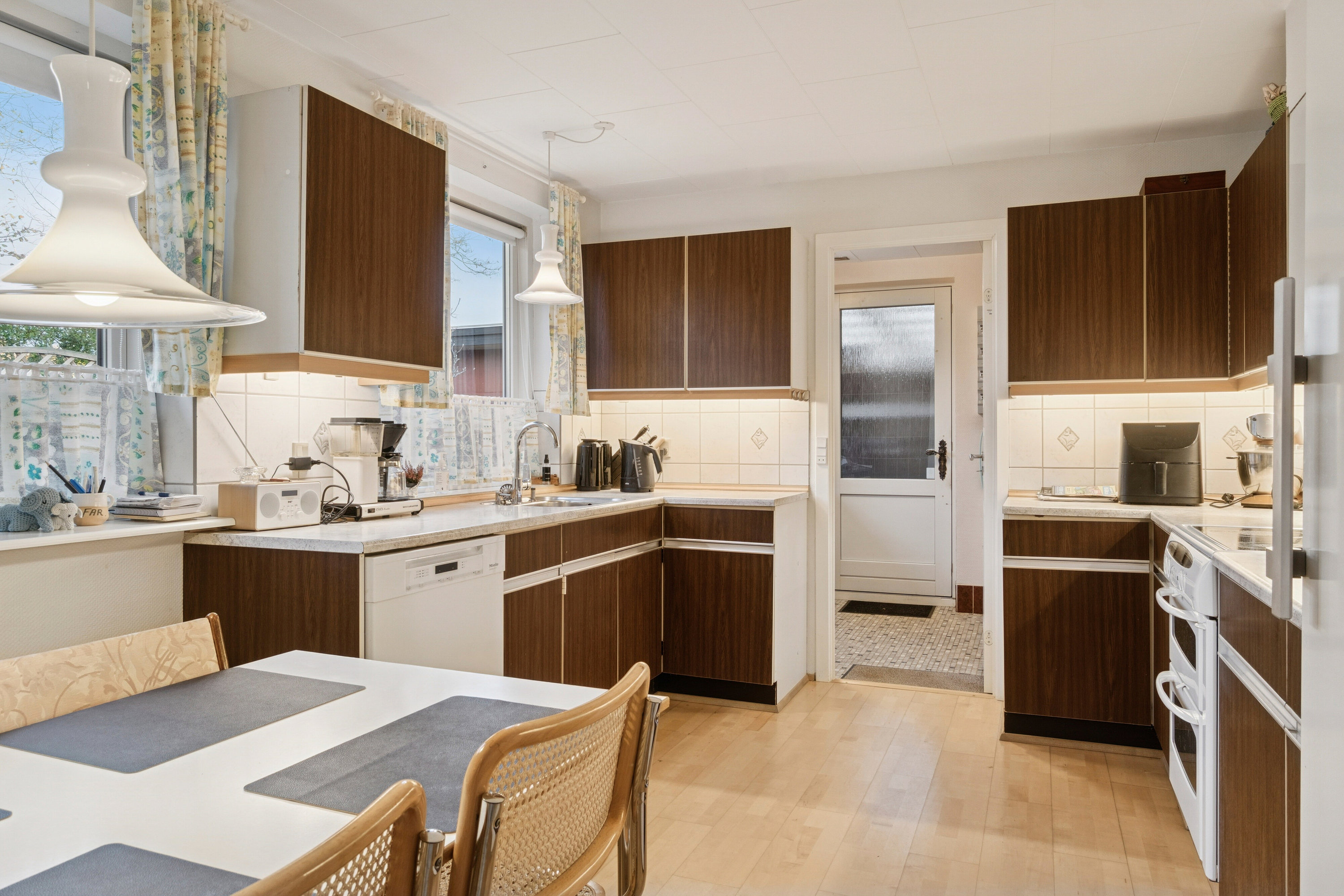 Fremhævet køkken billede i fuldskærmstilstand. Billede af Sørby Parkvej 24, Sørbymagle, 4200 Slagelse