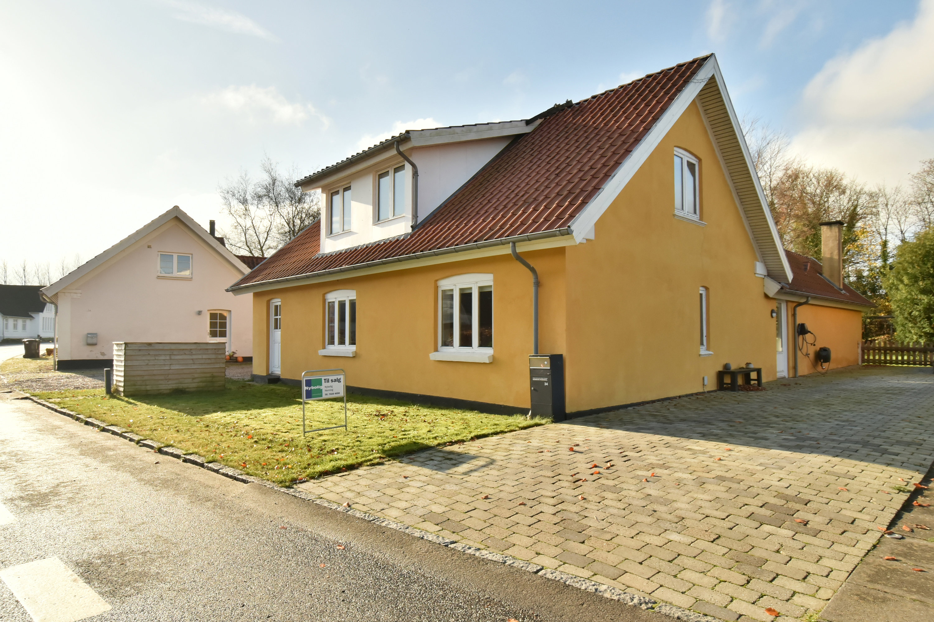 Fremhævet ejendommen billede i fuldskærmstilstand. Billede af Kollund Byvej 34, 7400 Herning