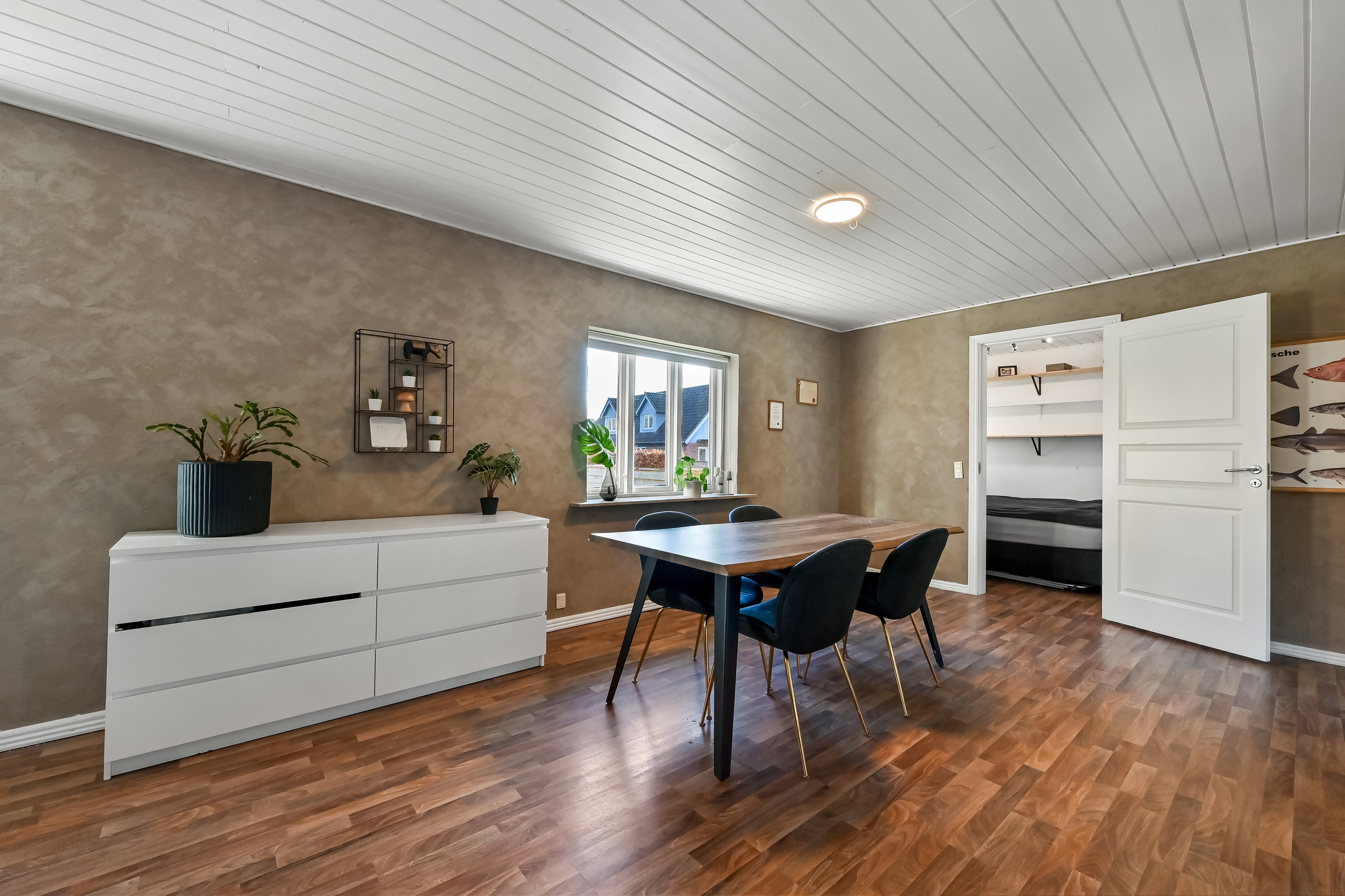 Fremhævet stue billede i fuldskærmstilstand. Billede af Kollund Byvej 34, 7400 Herning