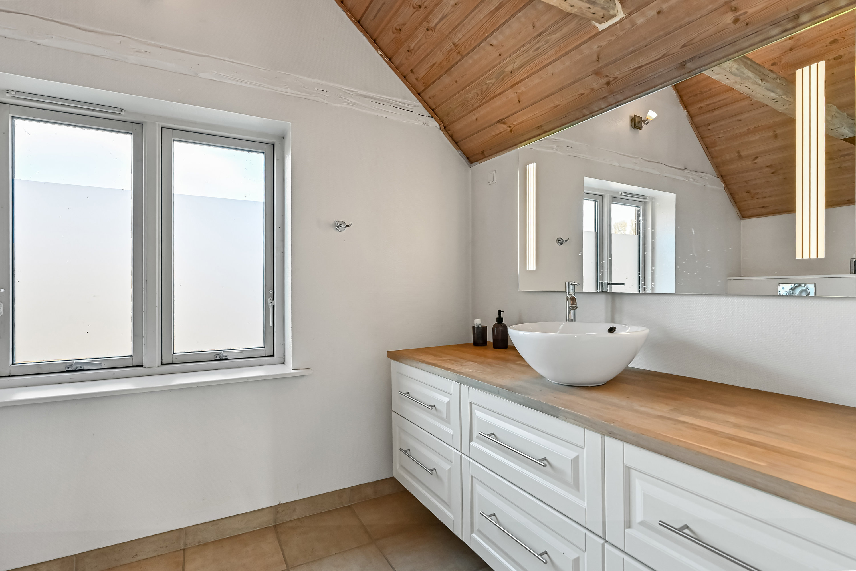 Fremhævet badeværelse billede i fuldskærmstilstand. Billede af Kollund Byvej 34, 7400 Herning