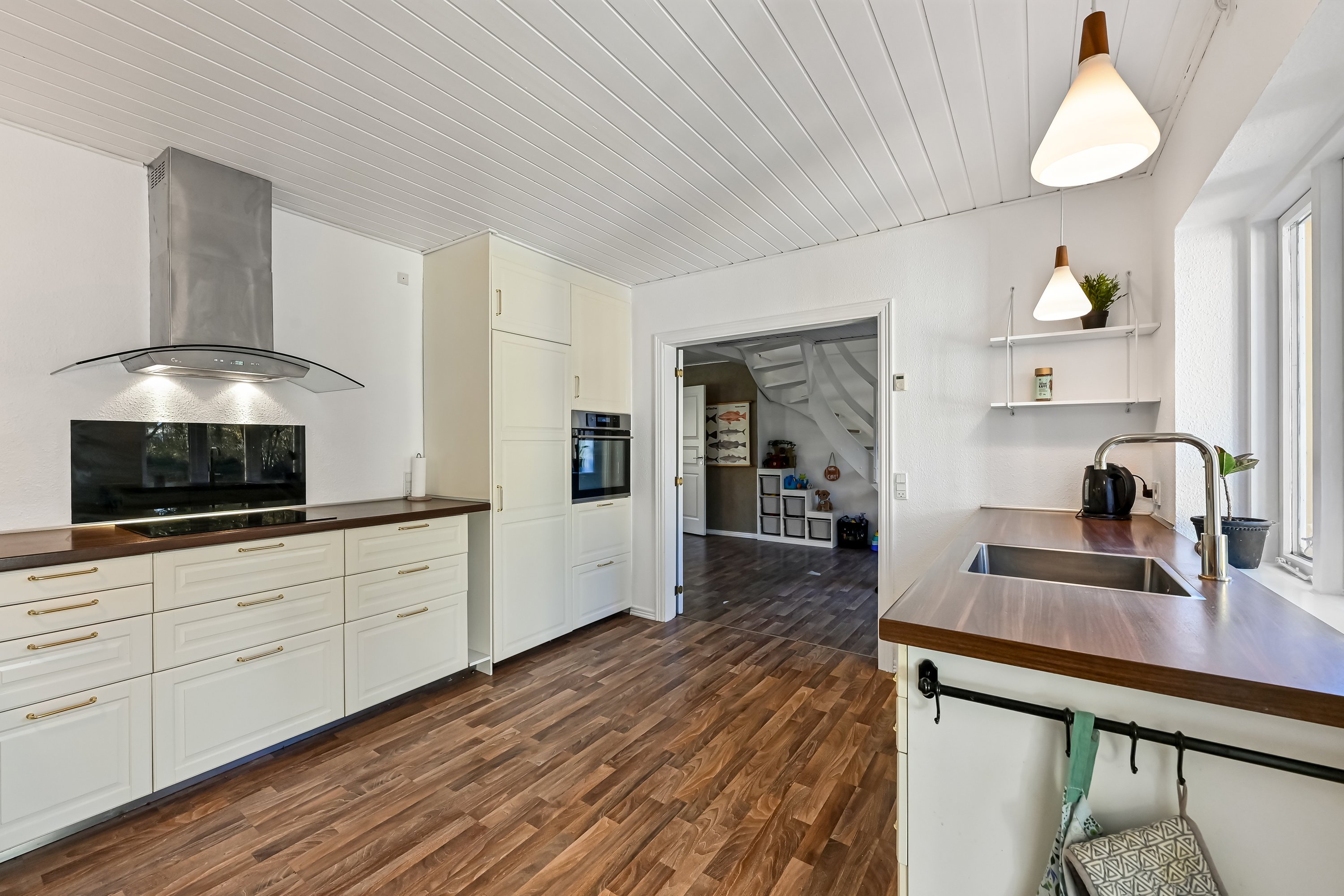 Fremhævet køkken alrum billede i fuldskærmstilstand. Billede af Kollund Byvej 34, 7400 Herning