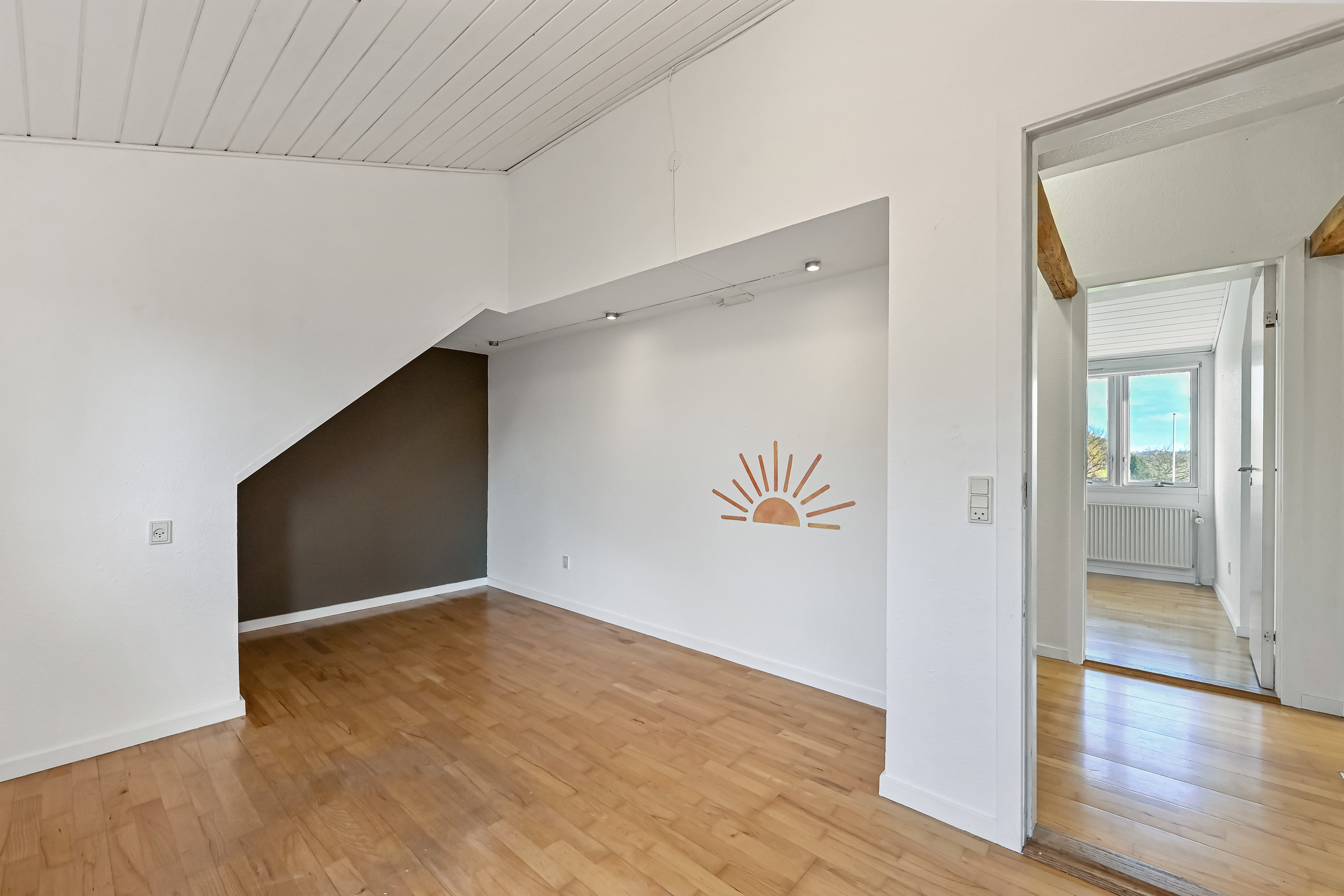 Fremhævet stue billede i fuldskærmstilstand. Billede af Kollund Byvej 34, 7400 Herning