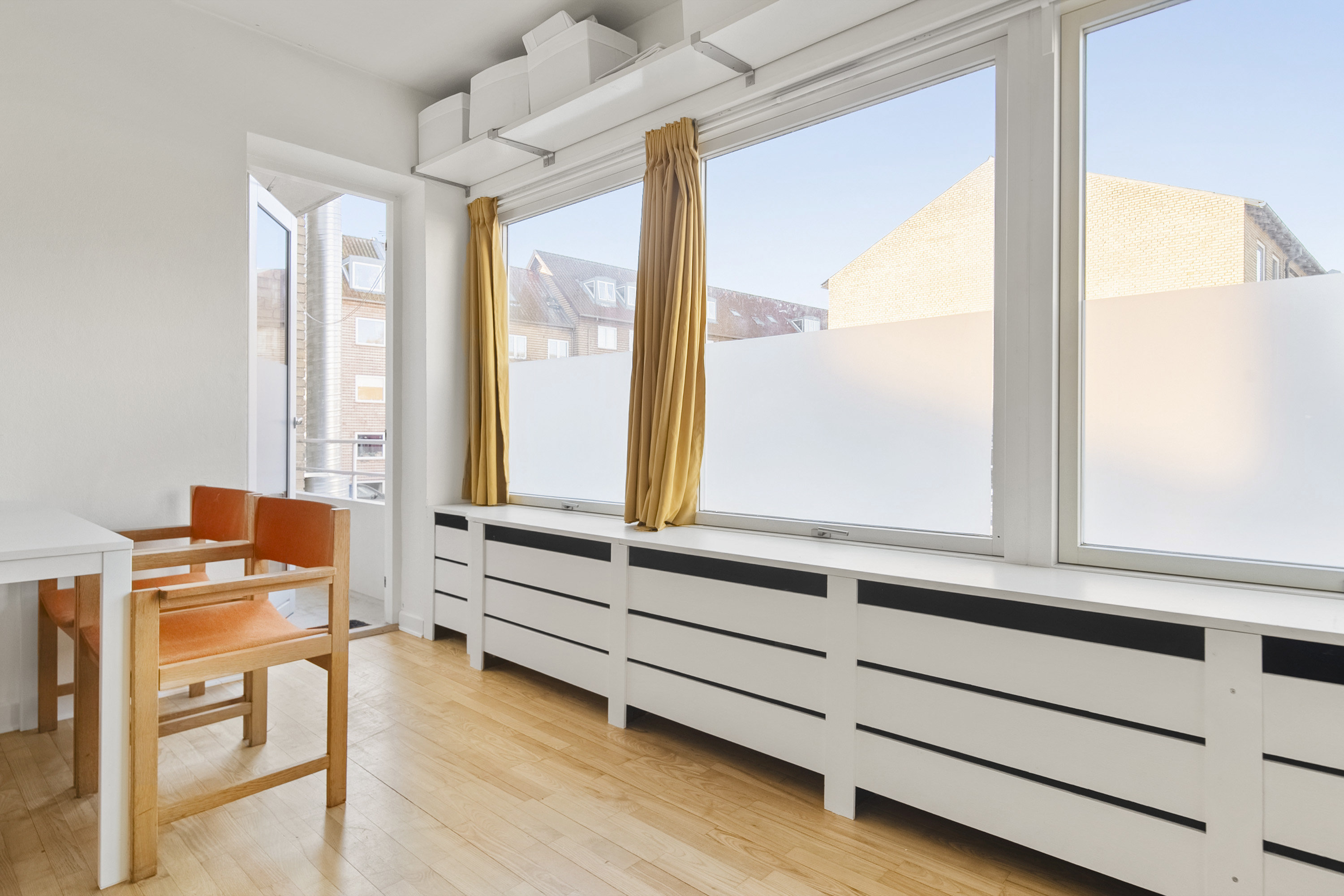 Fremhævet spisestue billede i fuldskærmstilstand. Billede af Jordbrovej 25, st.. 3., Christiansbjerg , 8200 Aarhus N