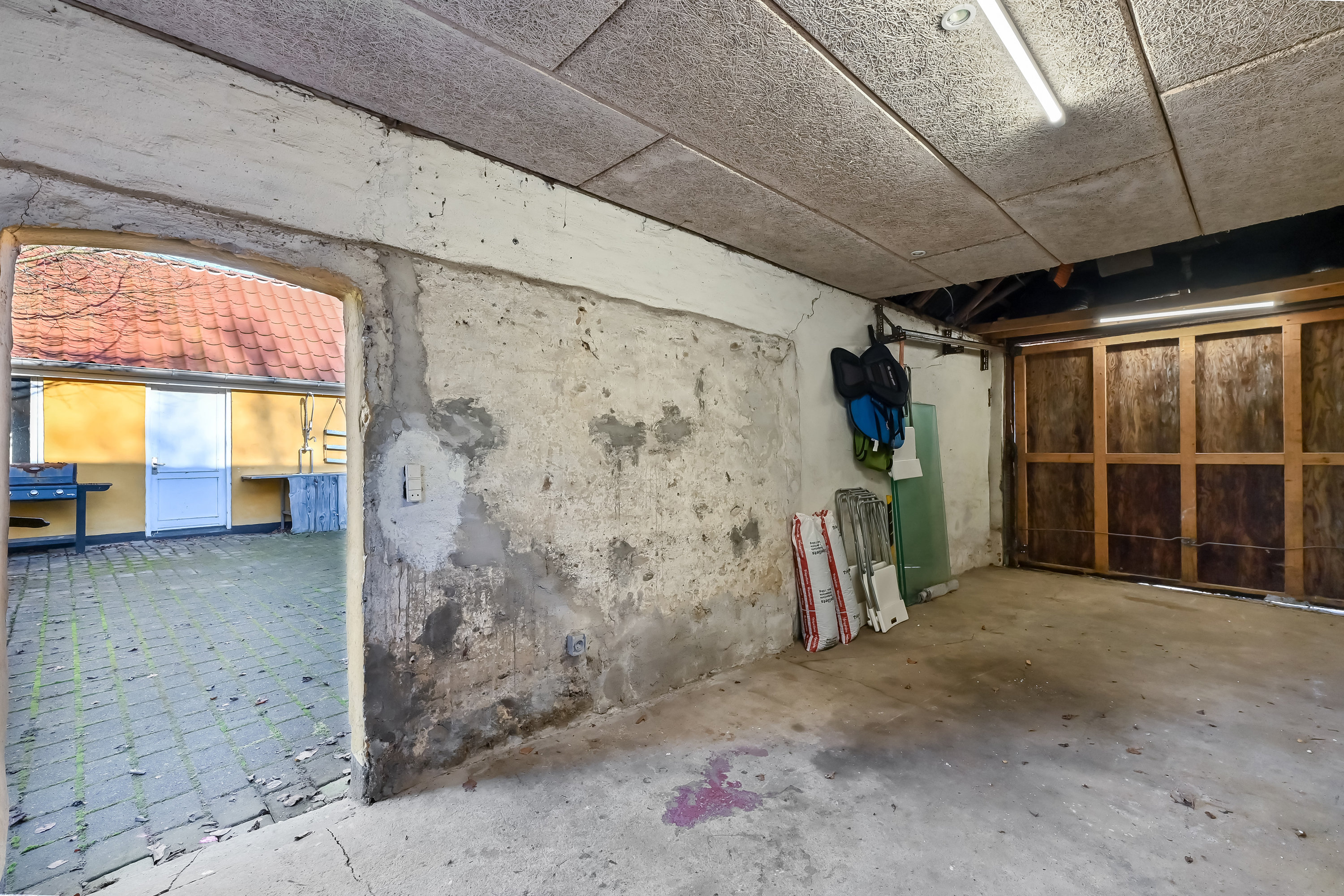 Fremhævet garage billede i fuldskærmstilstand. Billede af Kollund Byvej 34, 7400 Herning