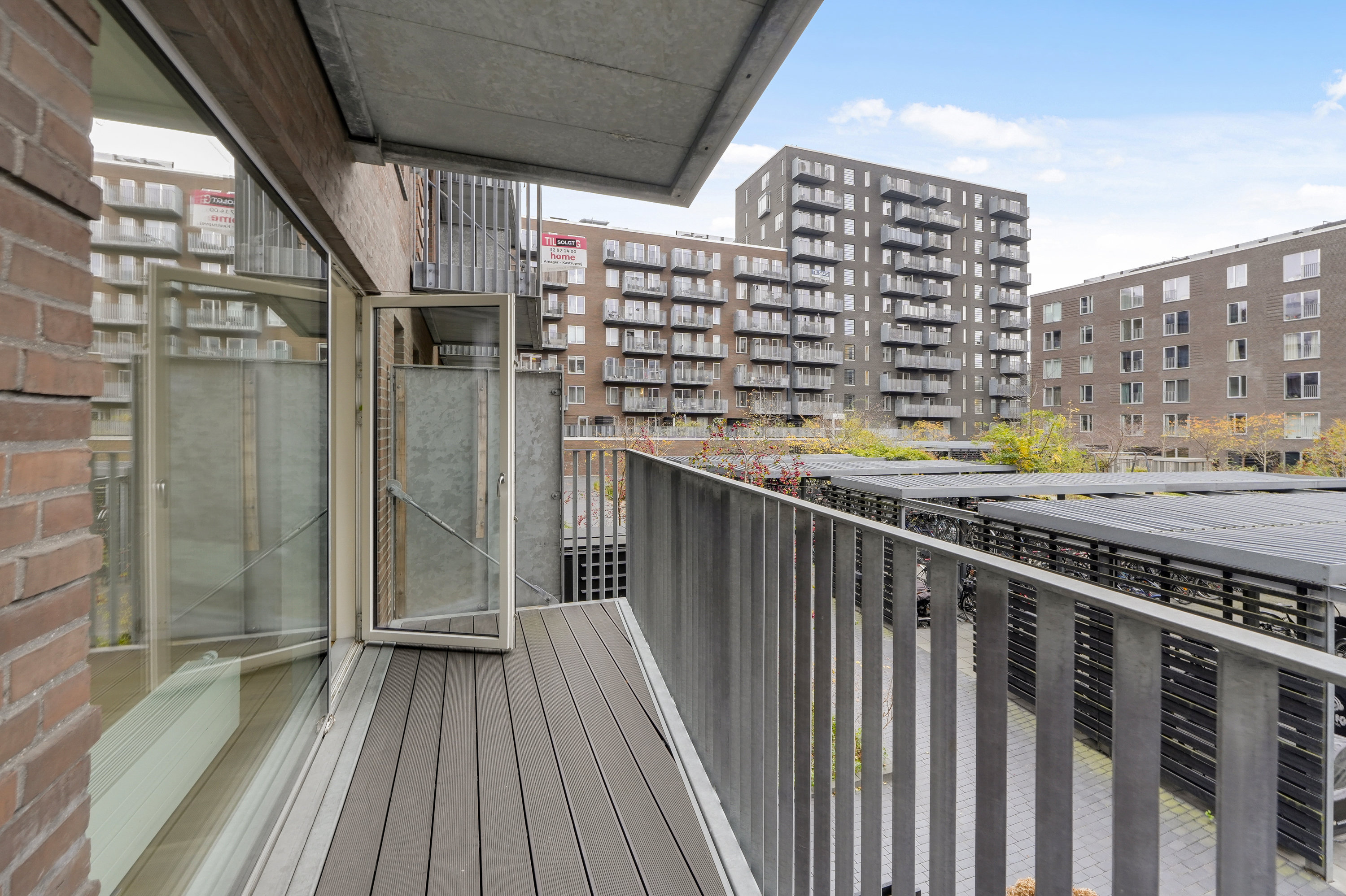 Fremhævet andet billede i fuldskærmstilstand. Billede af C.F. Møllers Allé 92, 1. tv., 2300 København S