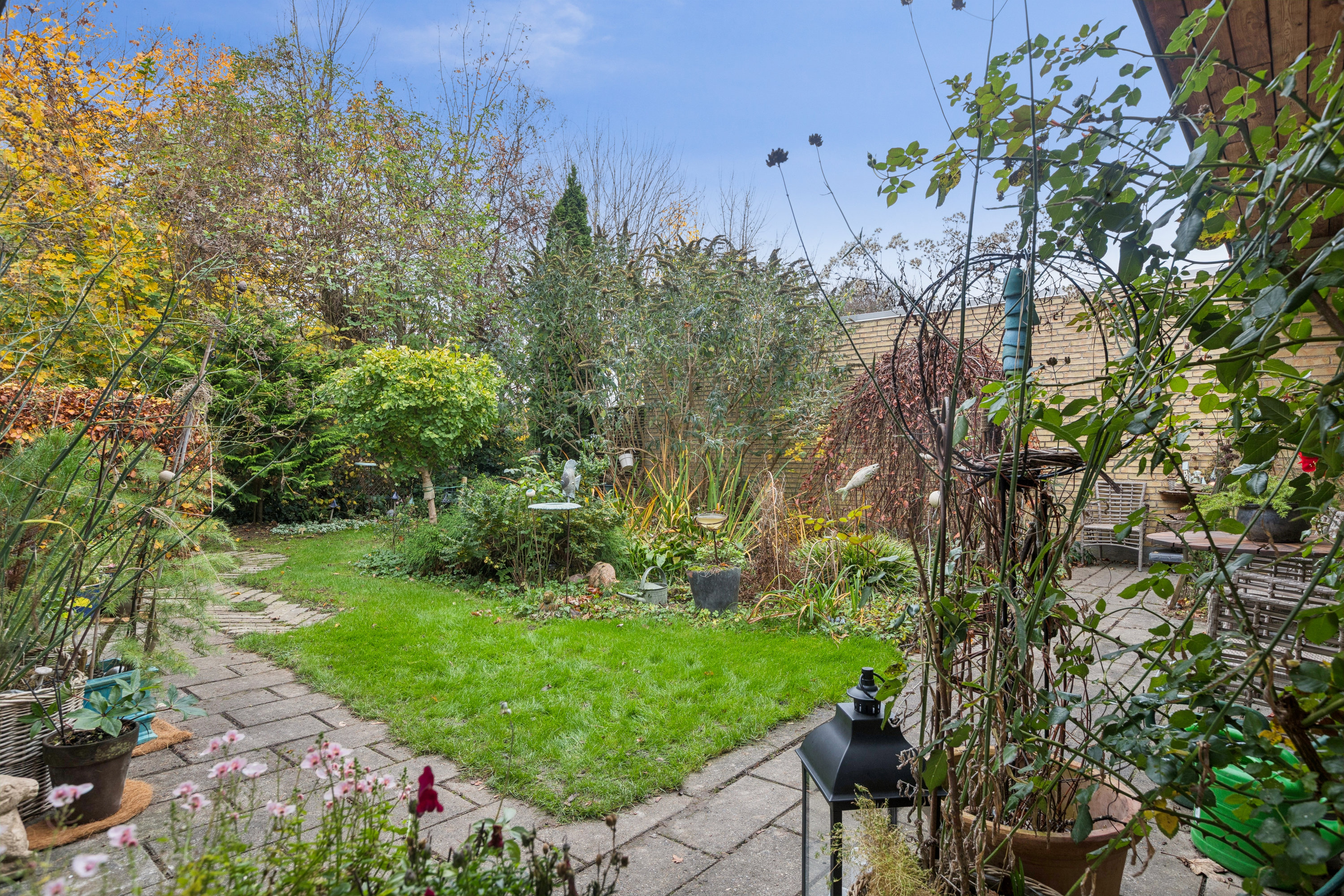 Fremhævet altan billede i fuldskærmstilstand. Billede af Løkkekrogen 44, 2625 Vallensbæk