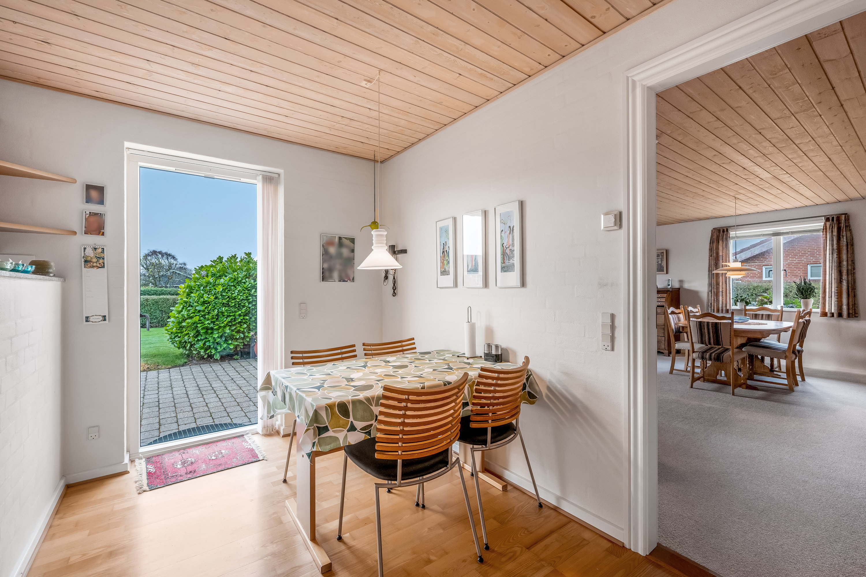 Fremhævet stue billede i fuldskærmstilstand. Billede af Smørblomsten 11, Rindum, 6950 Ringkøbing