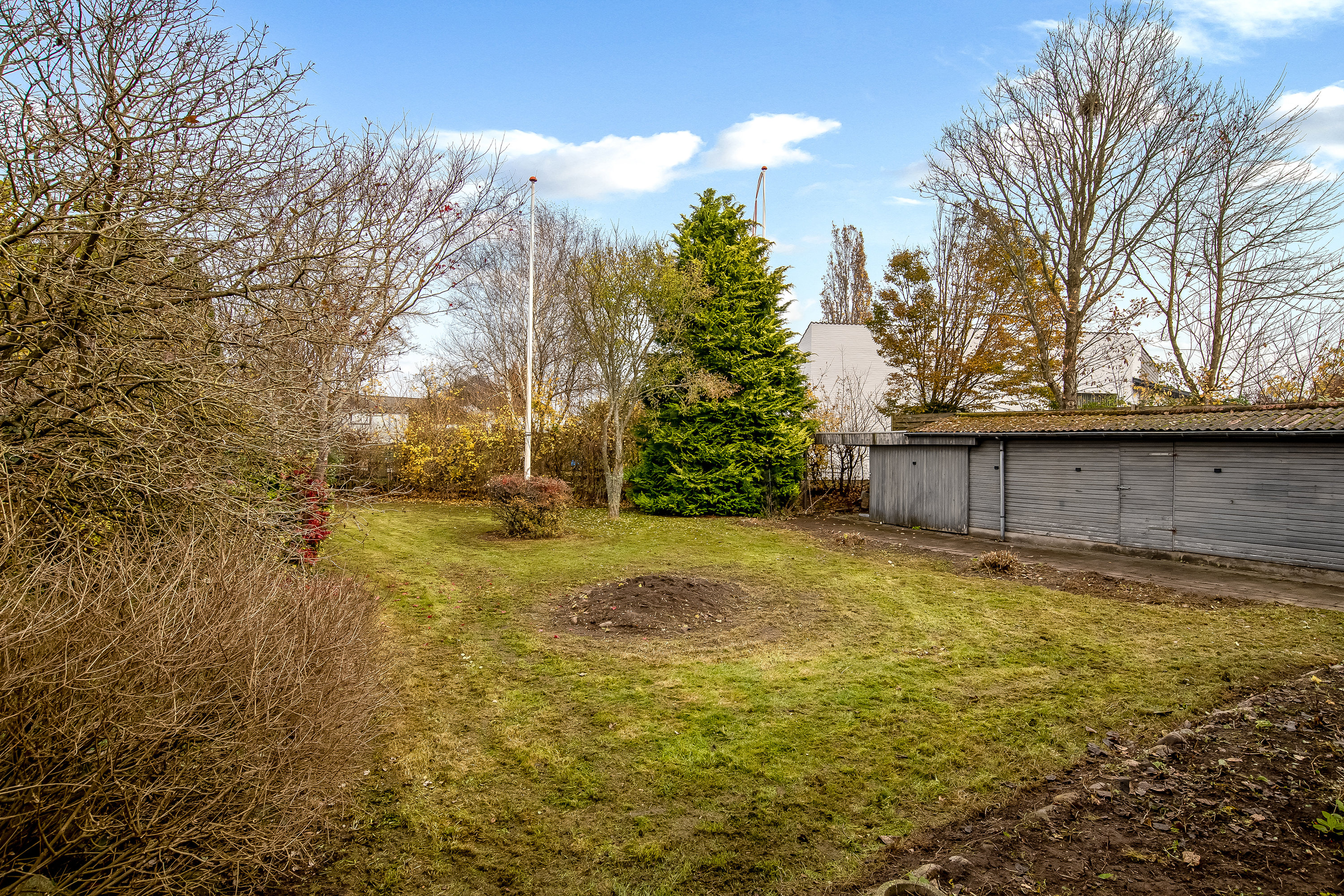 Fremhævet have billede i fuldskærmstilstand. Billede af Blåbærvej 3, 7500 Holstebro