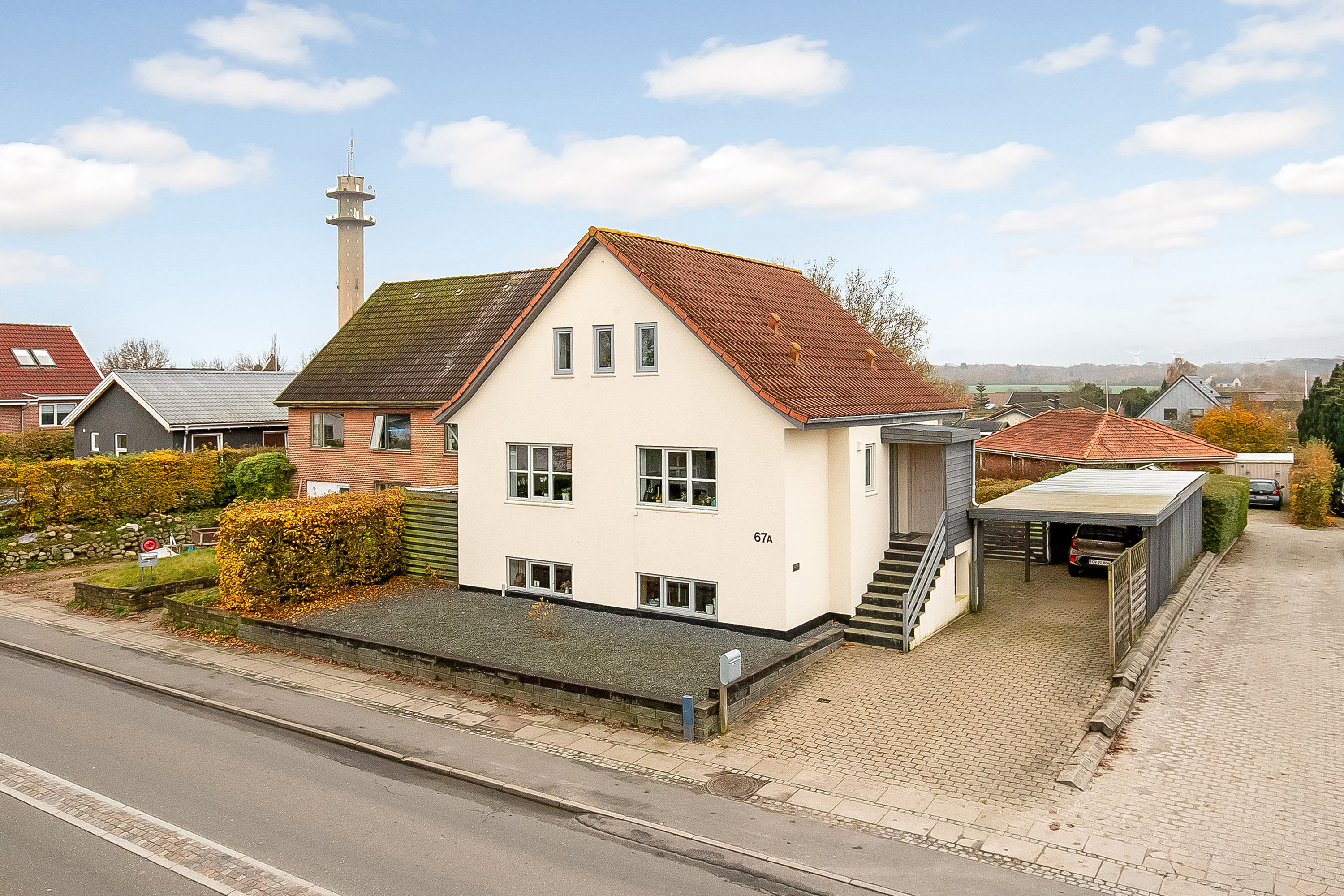 Fremhævet mastefoto billede i fuldskærmstilstand. Billede af Mosevej 67A, 6000 Kolding