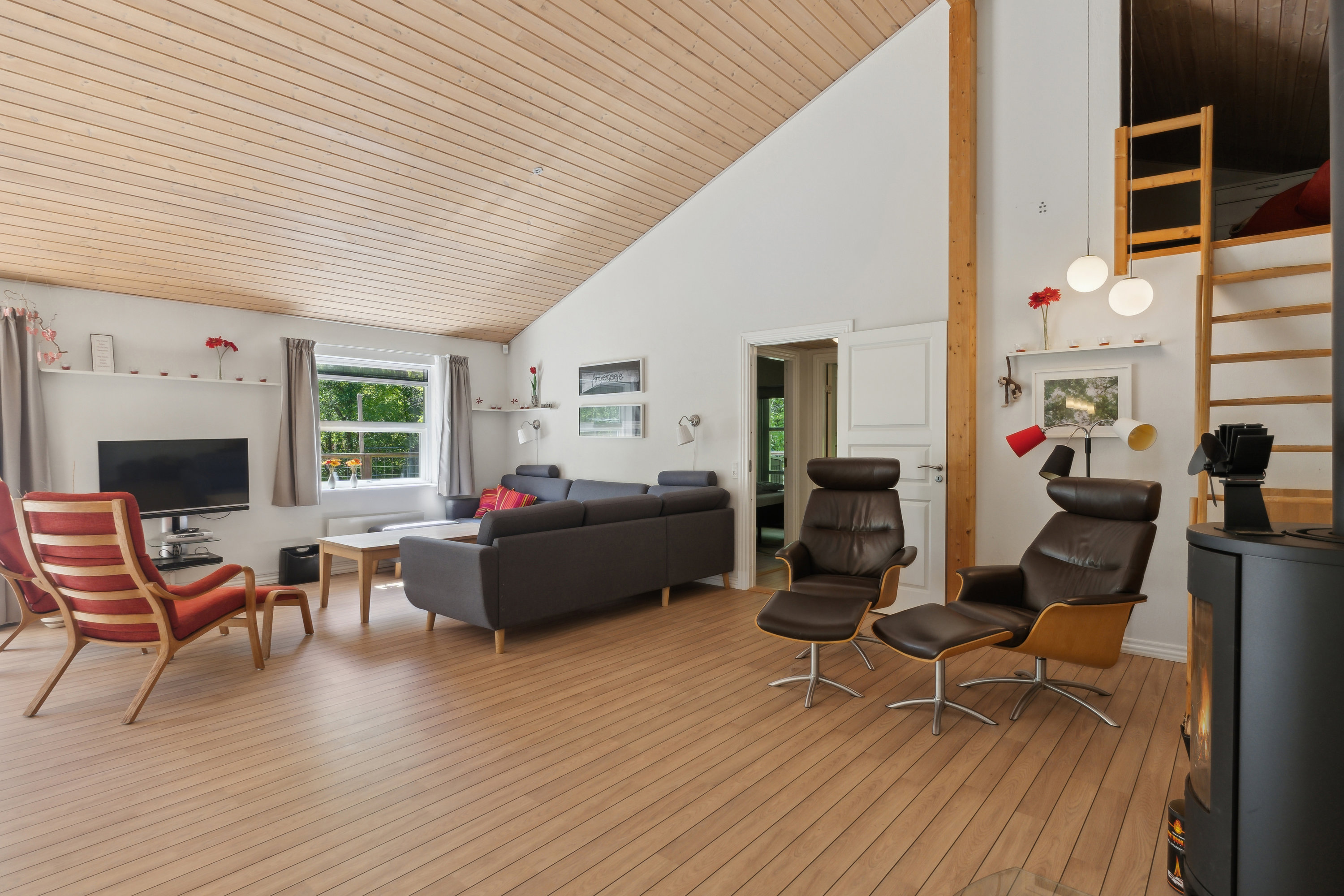 Fremhævet  billede i fuldskærmstilstand. Billede af Vidjeparken 132, Helberskov, 9560 Hadsund