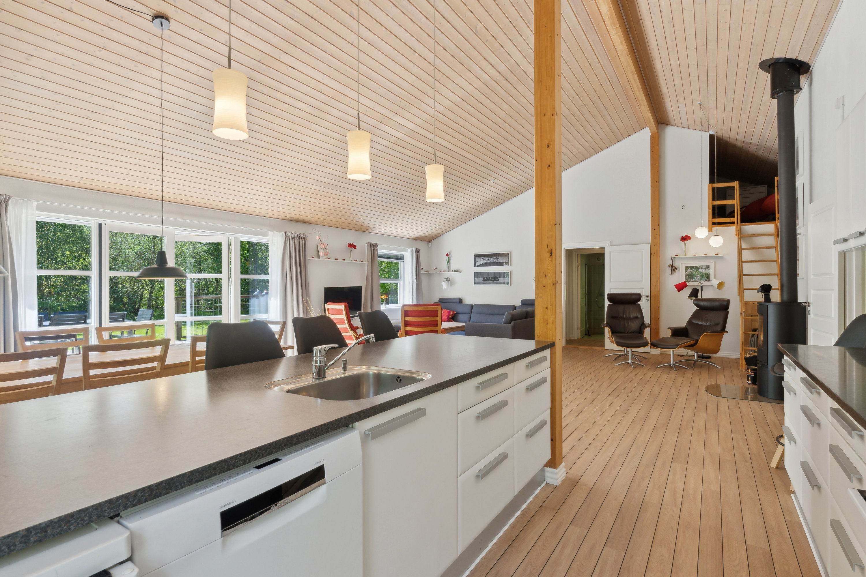 Fremhævet  billede i fuldskærmstilstand. Billede af Vidjeparken 132, Helberskov, 9560 Hadsund