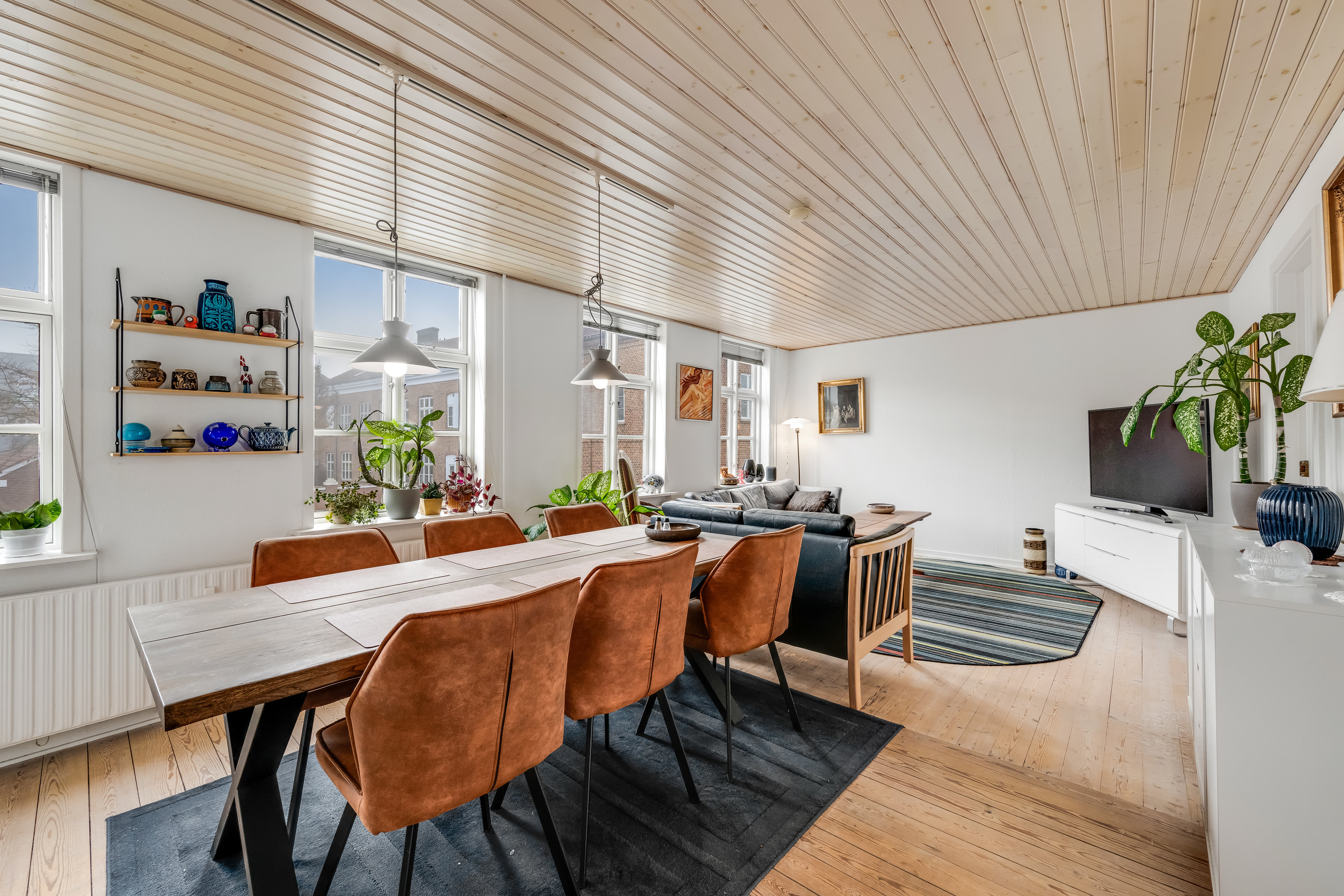 Fremhævet stue billede i fuldskærmstilstand. Billede af Vestergade 15, 1. th., 6950 Ringkøbing