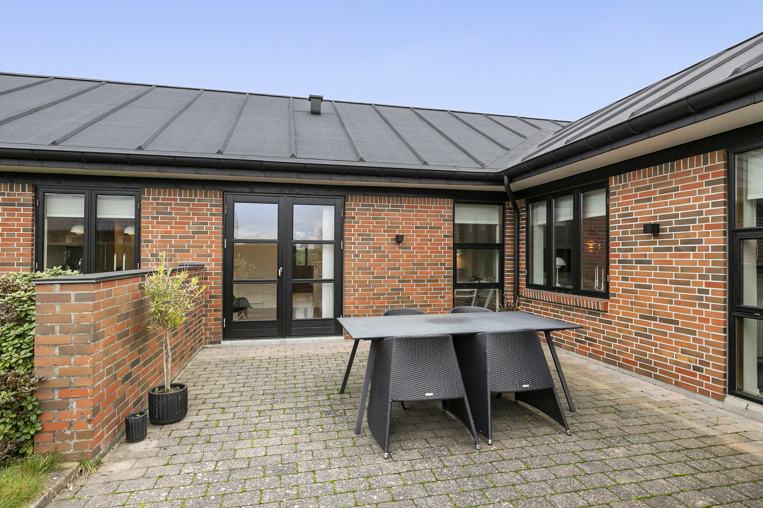 Fremhævet terrasse billede i fuldskærmstilstand. Billede af Fini Henriques Kvarter 17, 9700 Brønderslev