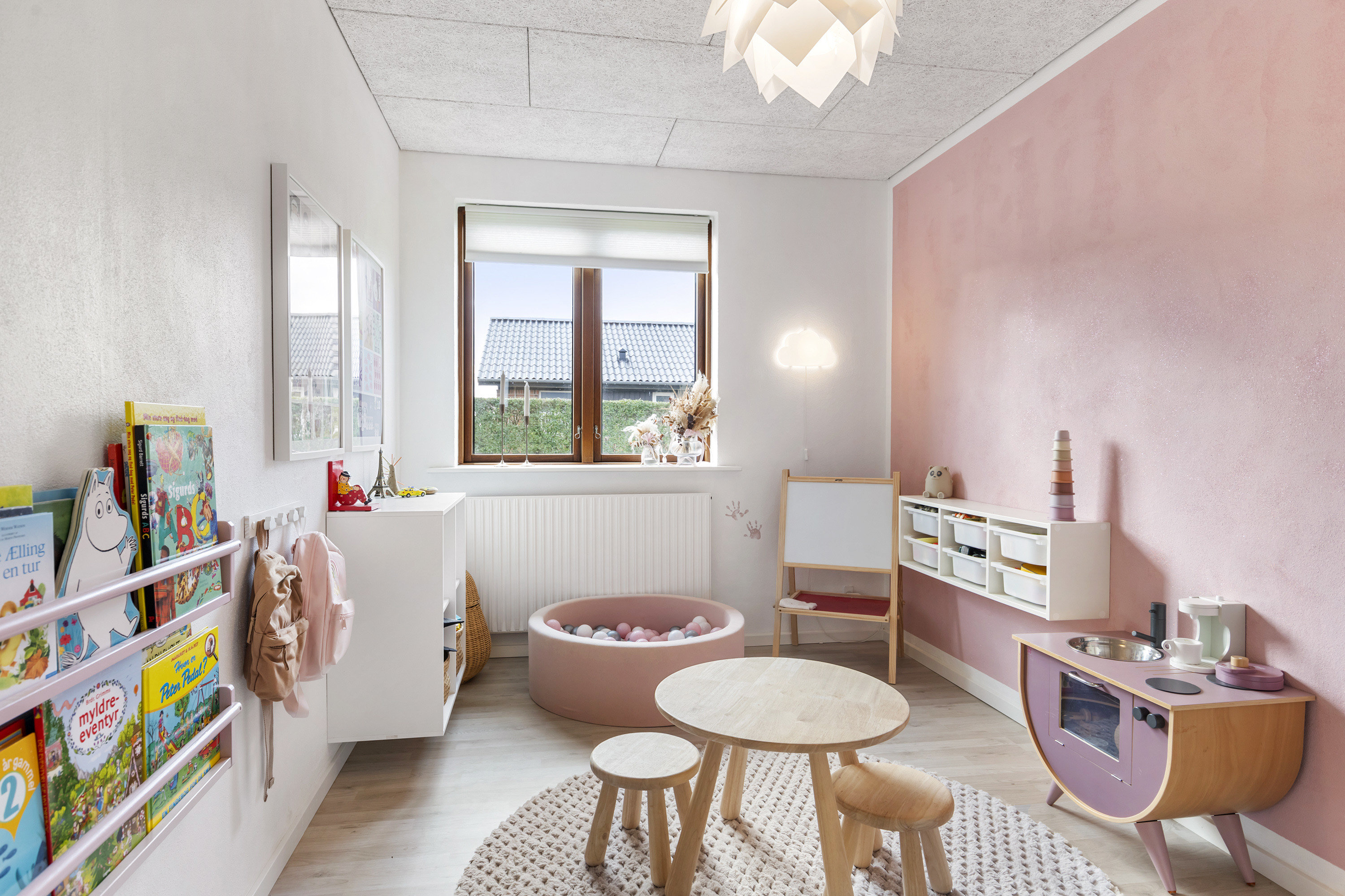 Fremhævet værelse billede i fuldskærmstilstand. Billede af Fini Henriques Kvarter 17, 9700 Brønderslev