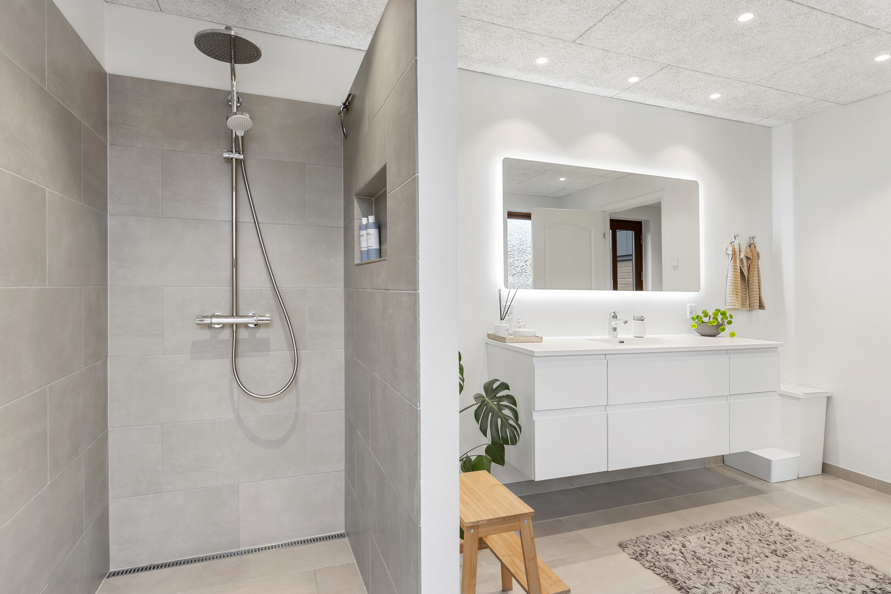 Fremhævet badeværelse billede i fuldskærmstilstand. Billede af Fini Henriques Kvarter 17, 9700 Brønderslev