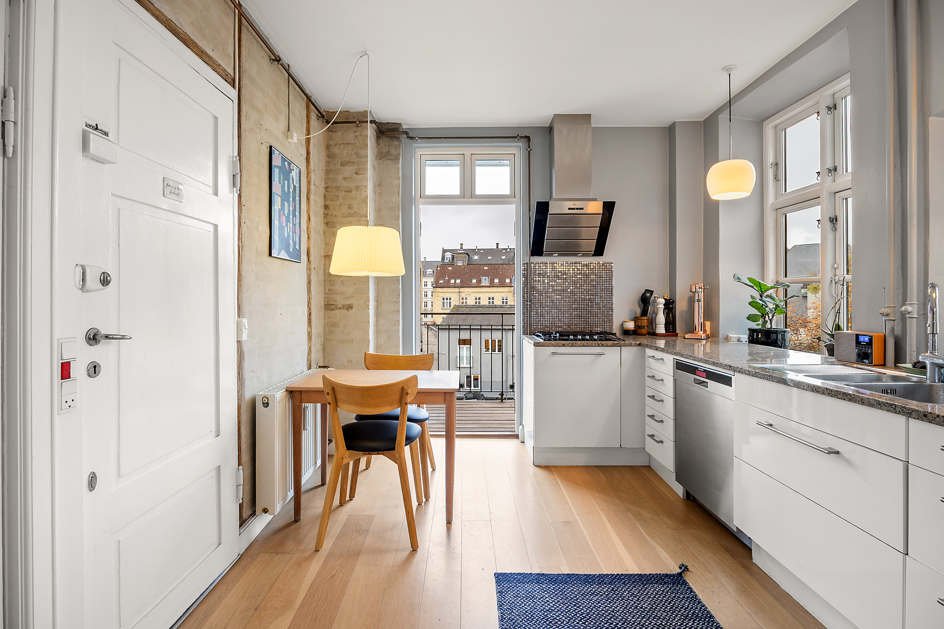Fremhævet køkken billede i fuldskærmstilstand. Billede af Nørre Søgade 19, 3. th., 1370 København K