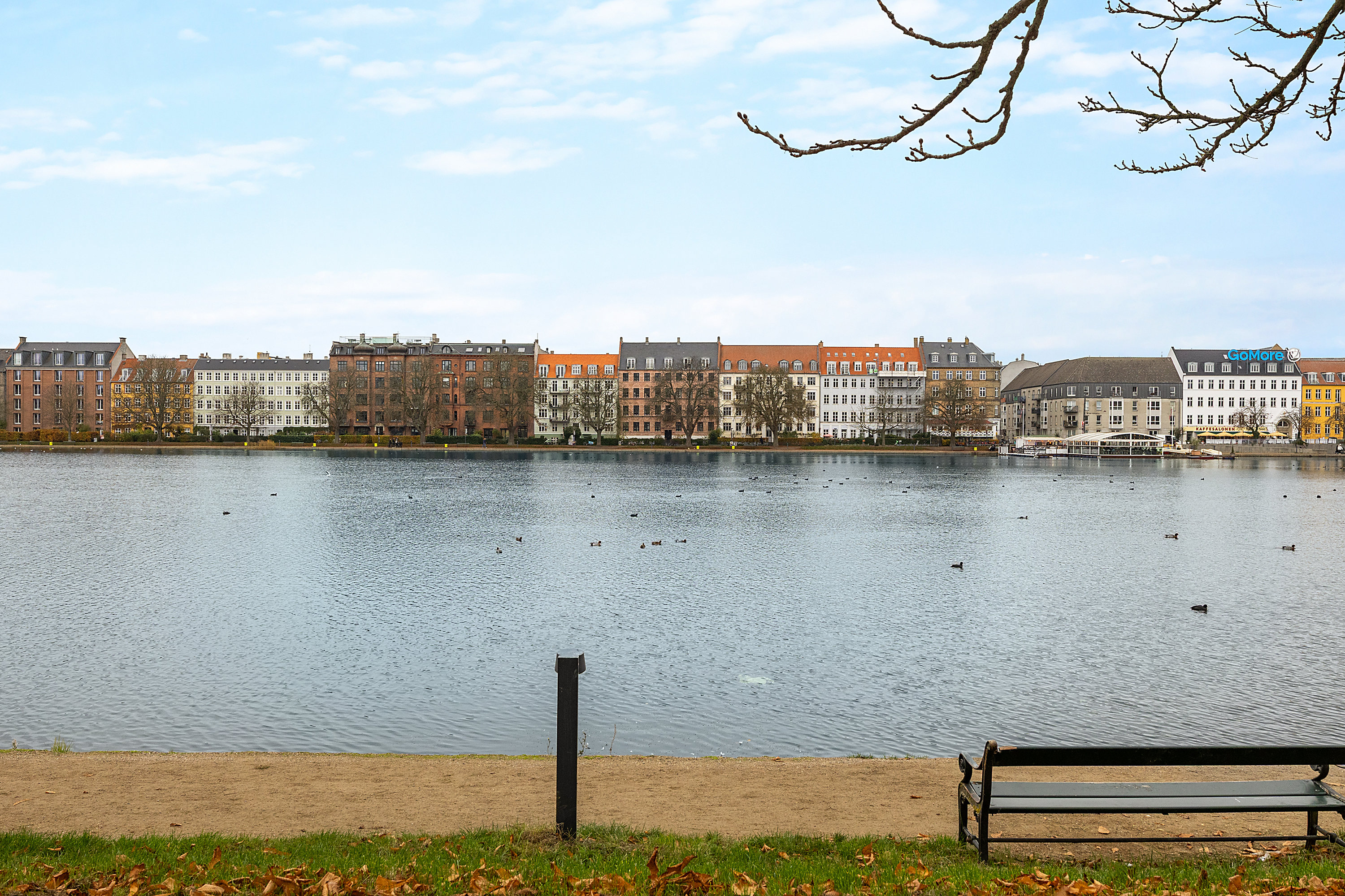 Fremhævet omgivelser billede i fuldskærmstilstand. Billede af Nørre Søgade 19, 3. th., 1370 København K