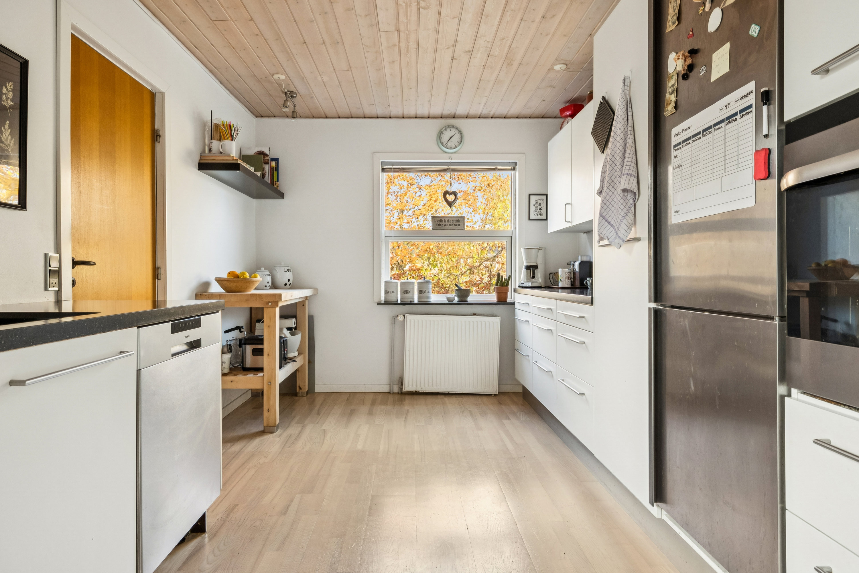 Fremhævet køkken billede i fuldskærmstilstand. Billede af Legårdsvej 13, Vrold, 8660 Skanderborg