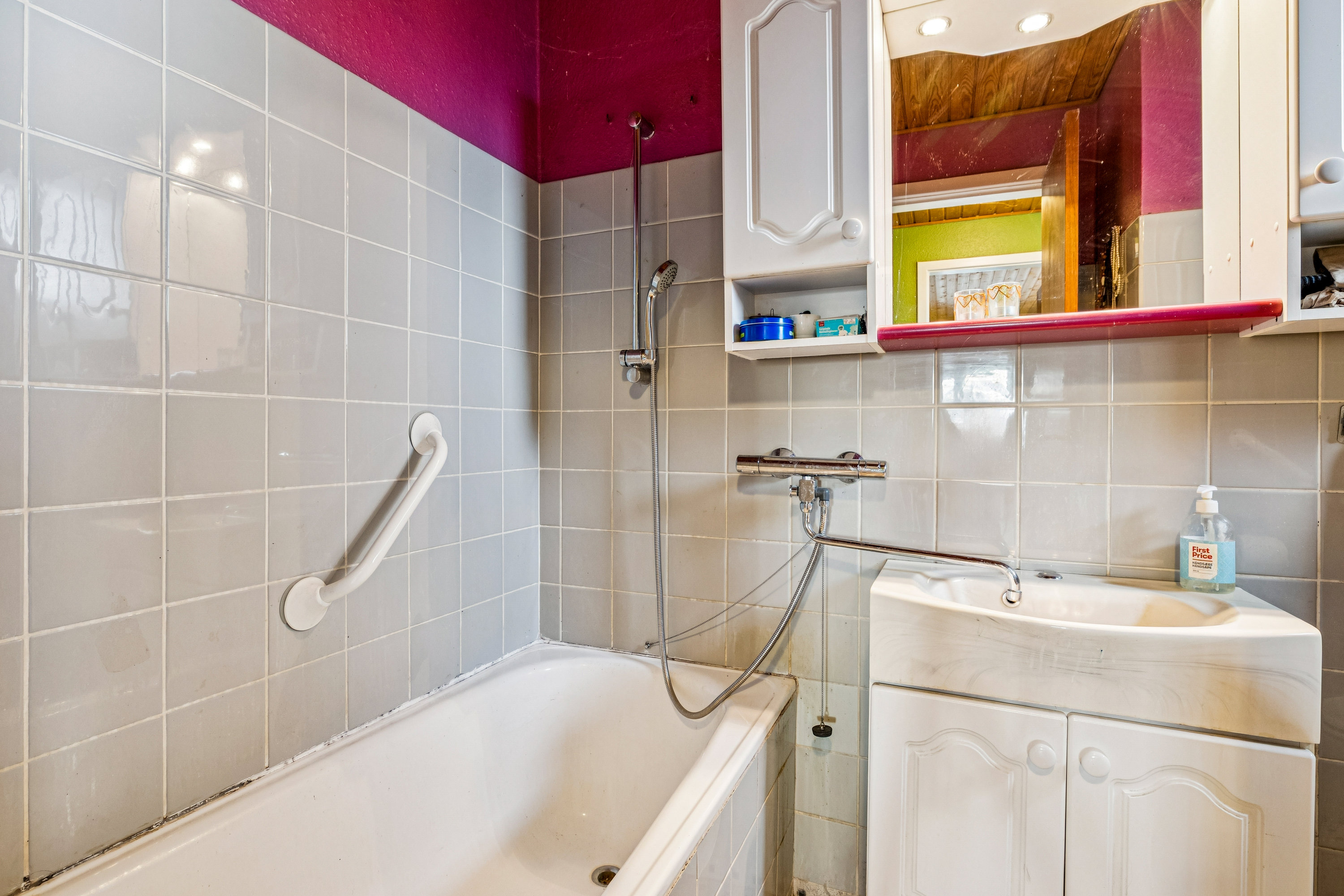 Fremhævet badeværelse billede i fuldskærmstilstand. Billede af Kejlstrupparken 19, Virring, 8660 Skanderborg