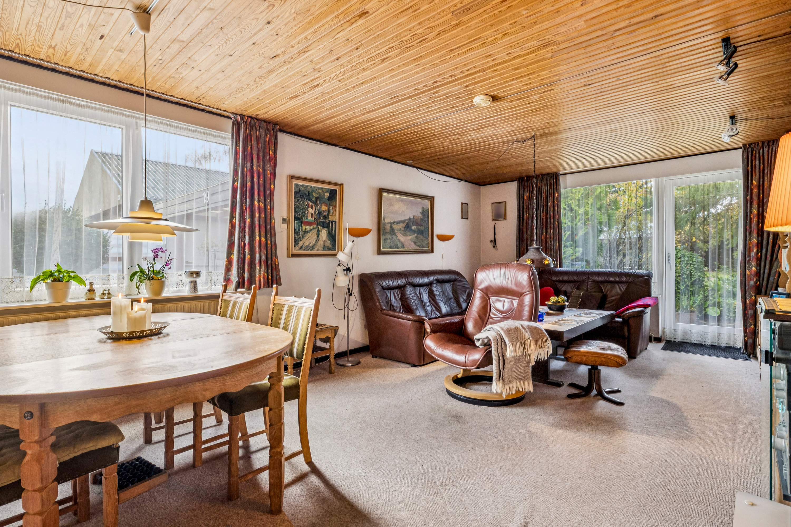 Fremhævet stue billede i fuldskærmstilstand. Billede af Kejlstrupparken 19, Virring, 8660 Skanderborg