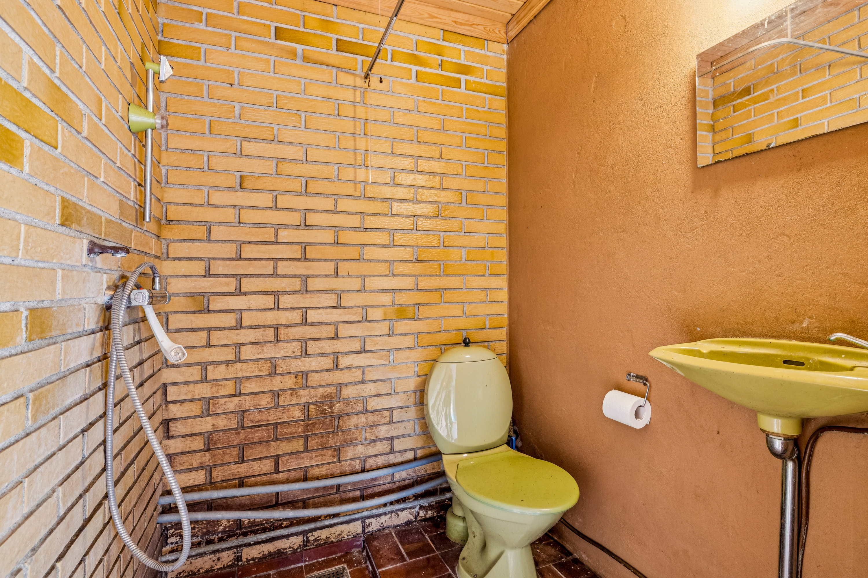 Fremhævet badeværelse billede i fuldskærmstilstand. Billede af Kejlstrupparken 19, Virring, 8660 Skanderborg