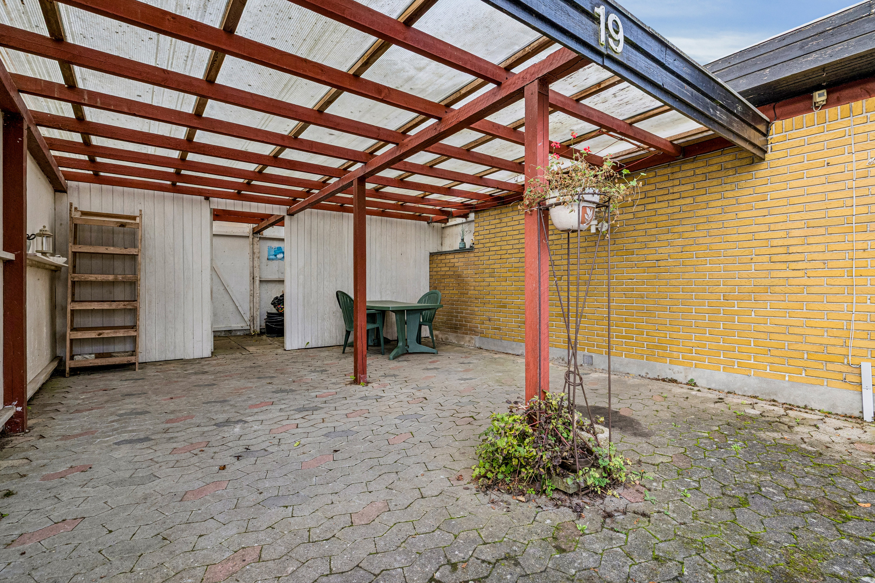 Fremhævet terrasse billede i fuldskærmstilstand. Billede af Kejlstrupparken 19, Virring, 8660 Skanderborg