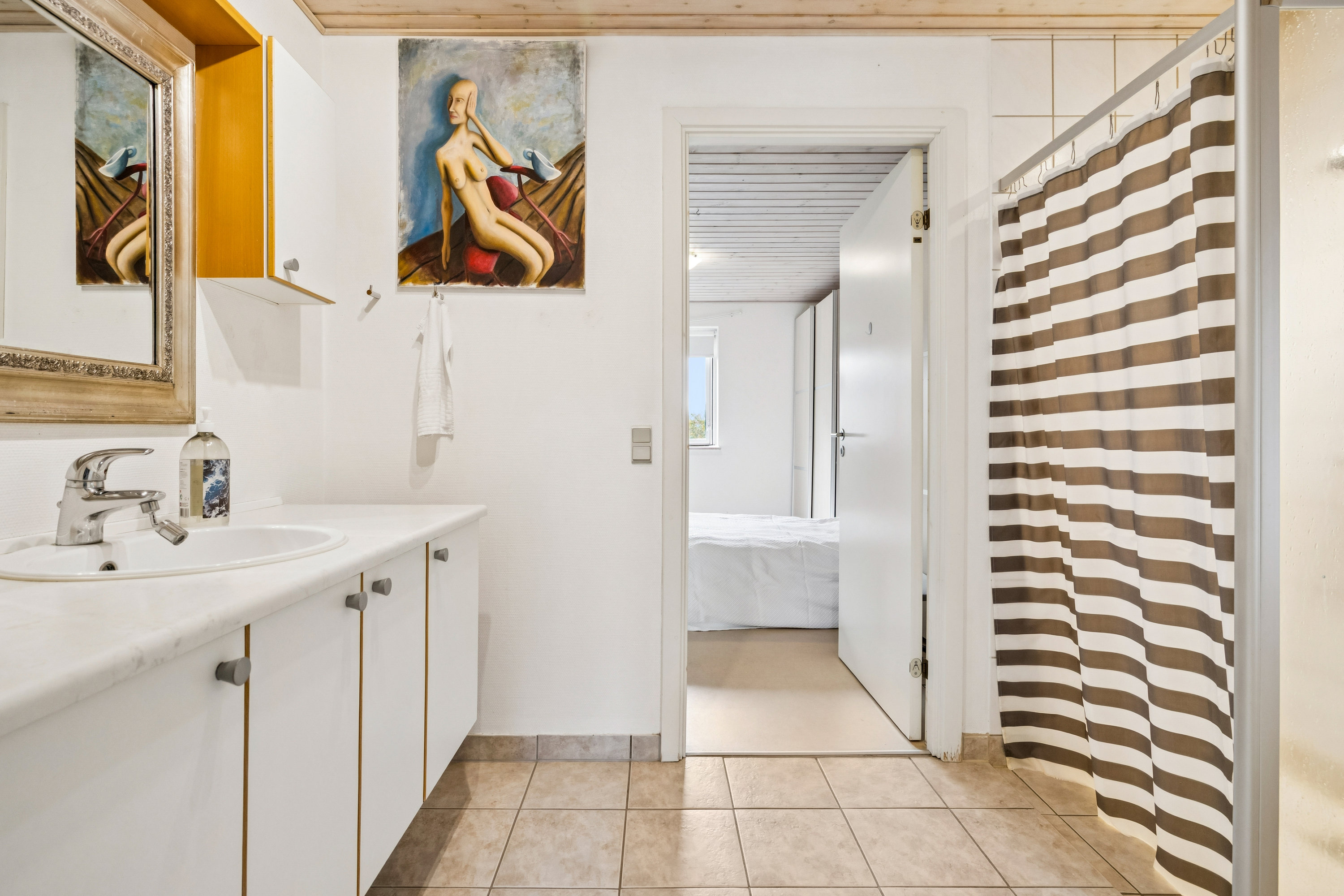 Fremhævet badeværelse billede i fuldskærmstilstand. Billede af Blegsø Banke 39, Voerladegård, 8660 Skanderborg