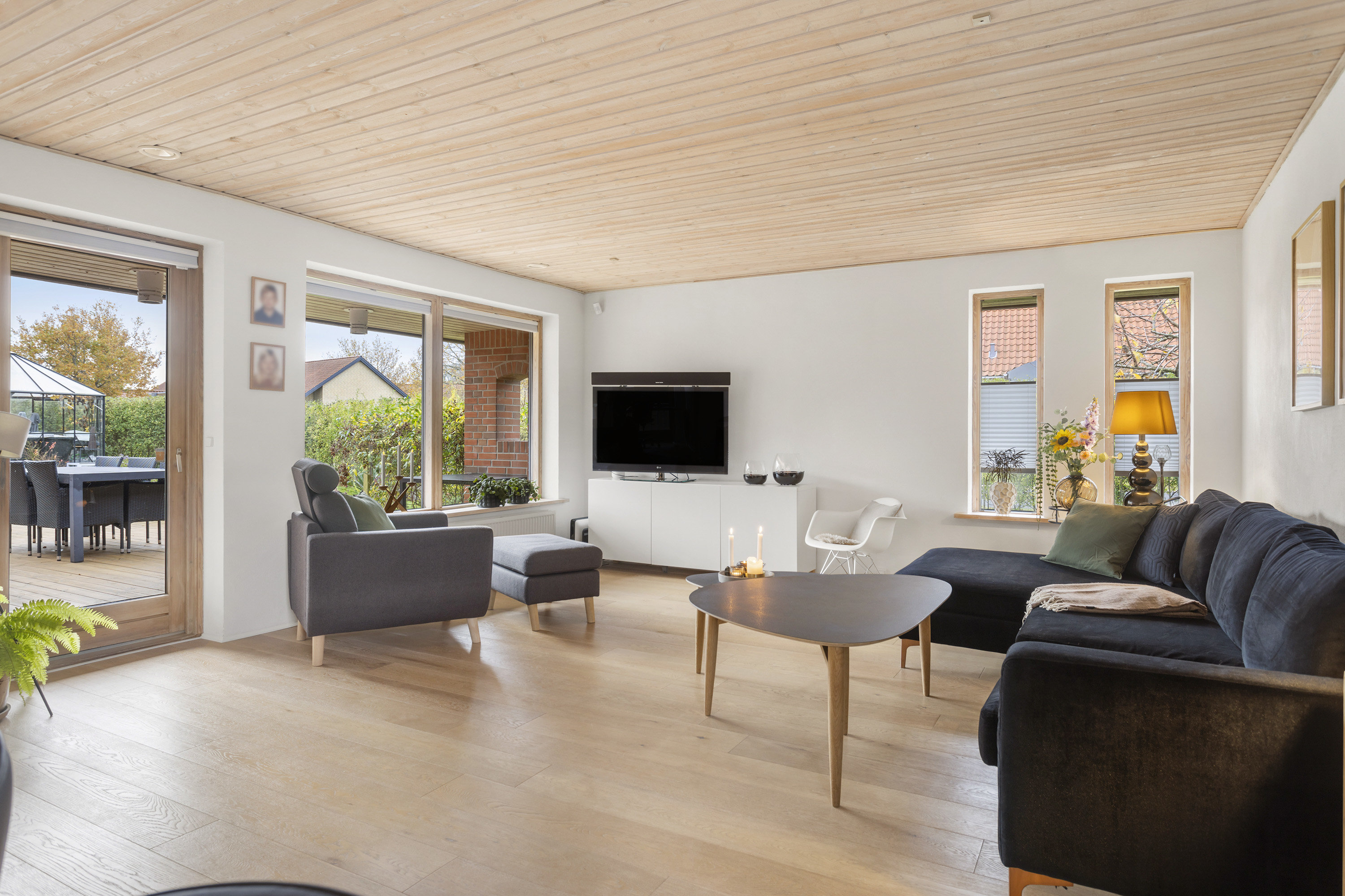 Fremhævet stue billede i fuldskærmstilstand. Billede af Heimdalsvej 18, 9900 Frederikshavn