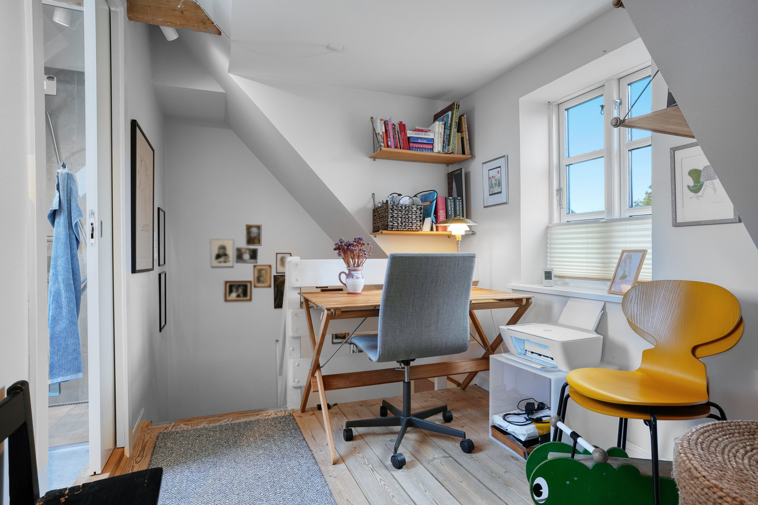 Fremhævet værelse billede i fuldskærmstilstand. Billede af Willemoesvej 3B, 3100 Hornbæk