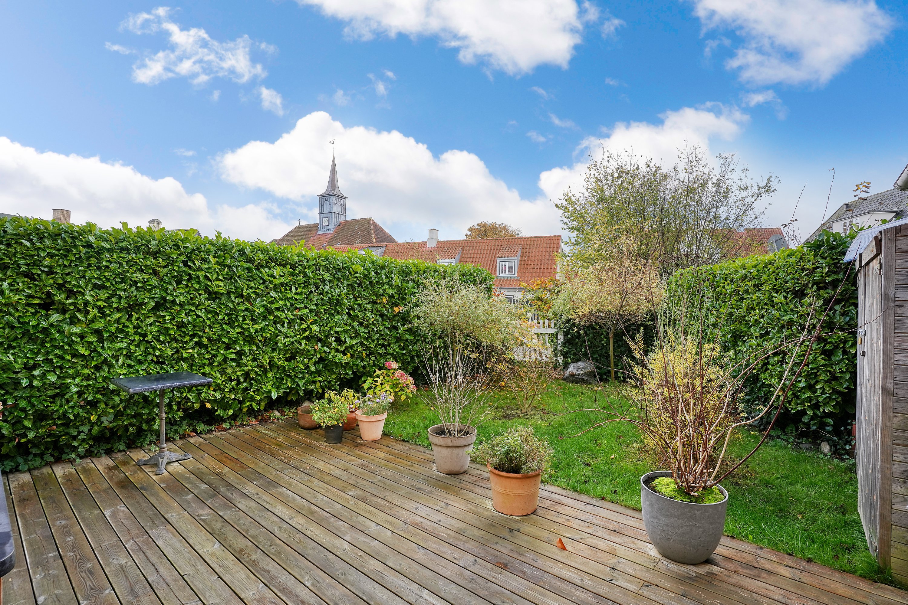 Fremhævet terrasse billede i fuldskærmstilstand. Billede af Willemoesvej 3B, 3100 Hornbæk