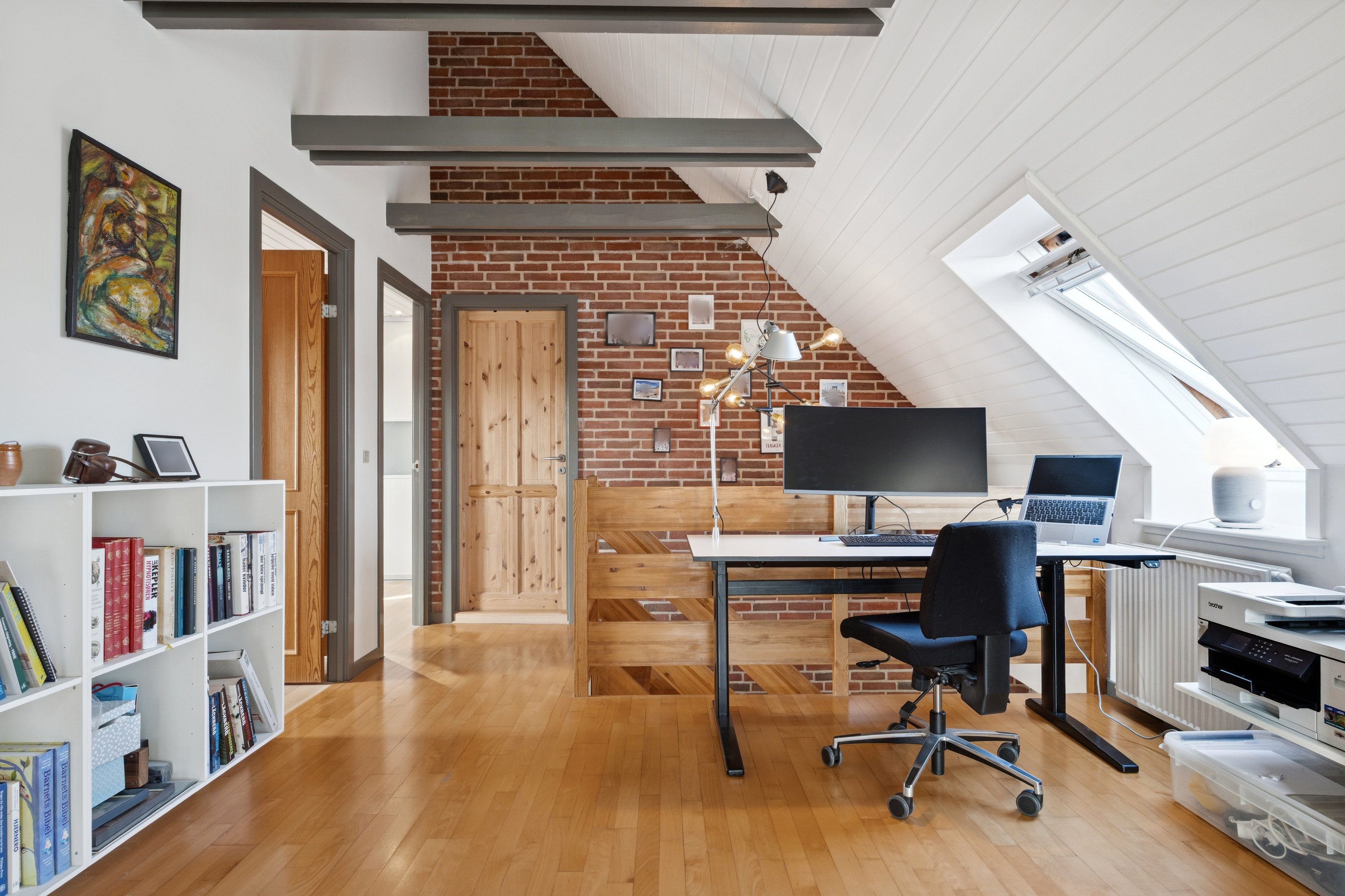 Fremhævet værelse billede i fuldskærmstilstand. Billede af Iriskvej 12, 2670 Greve