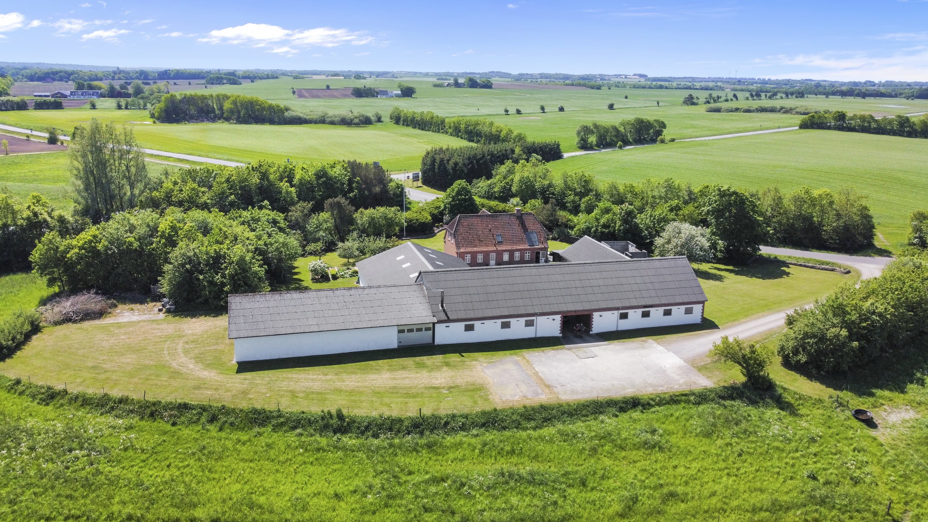 Fremhævet luftfoto billede i fuldskærmstilstand. Billede af Sognevejen 32, 9620 Aalestrup