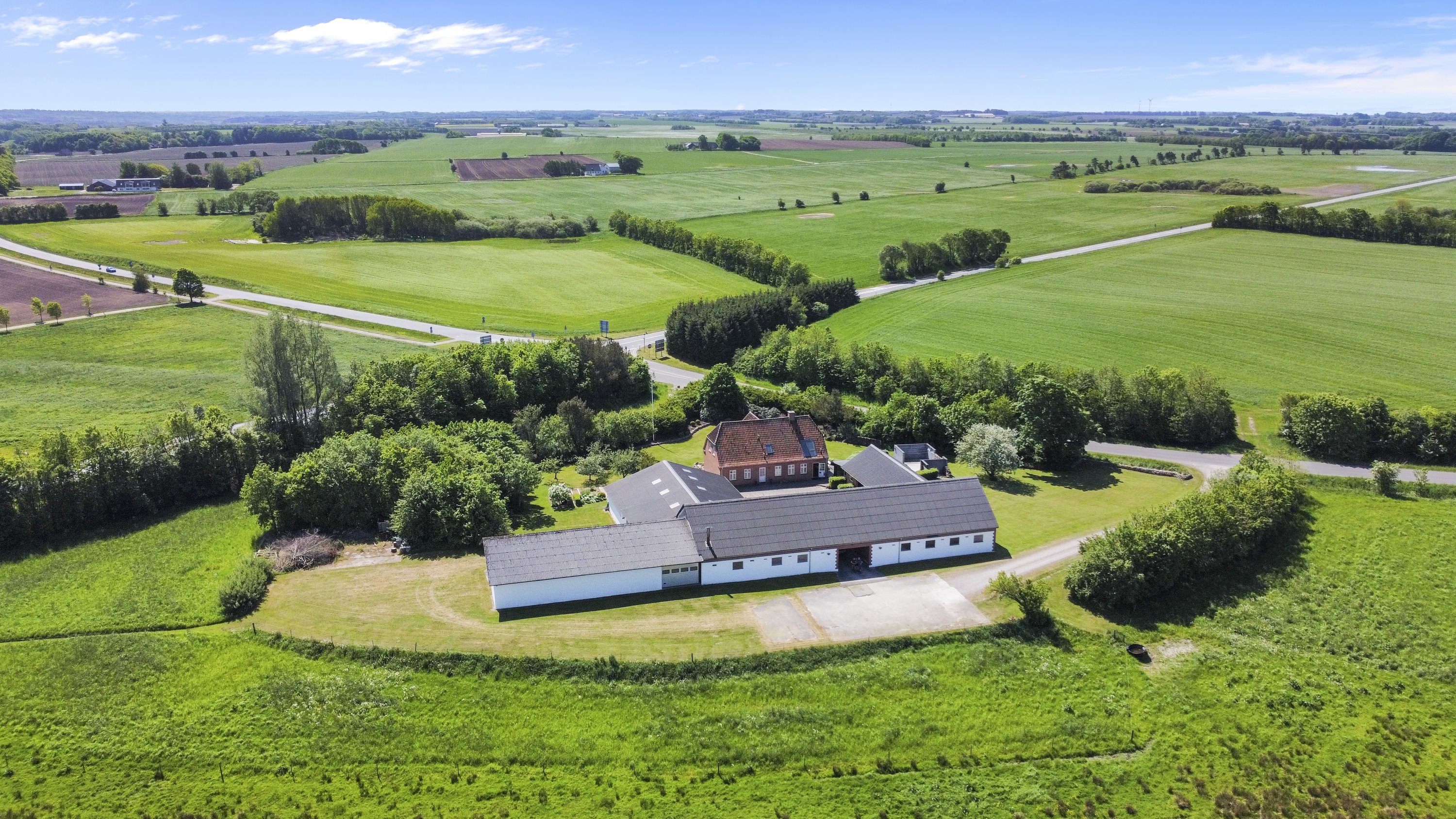 Fremhævet luftfoto billede i fuldskærmstilstand. Billede af Sognevejen 32, 9620 Aalestrup