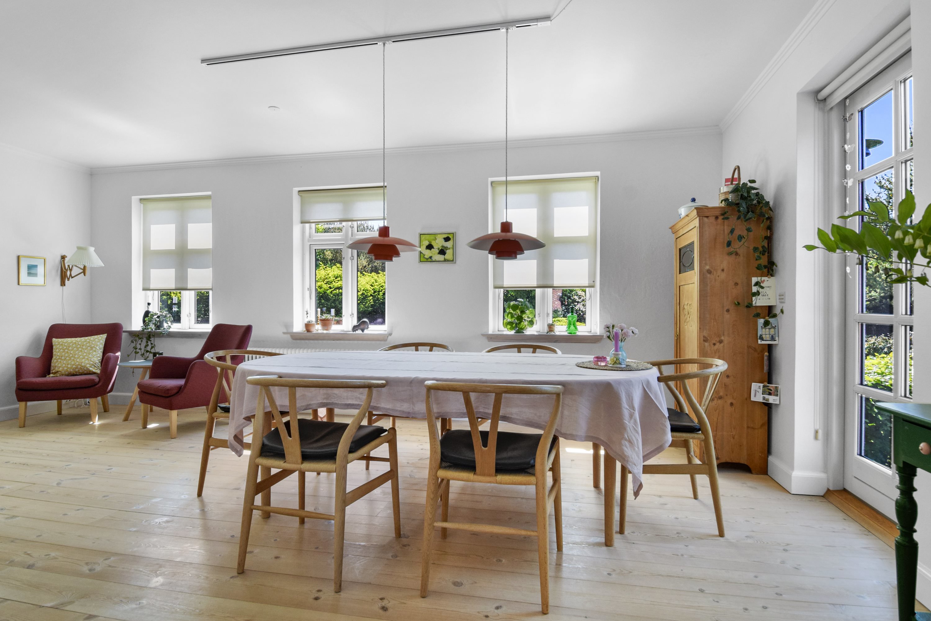 Fremhævet stue billede i fuldskærmstilstand. Billede af Sognevejen 32, 9620 Aalestrup