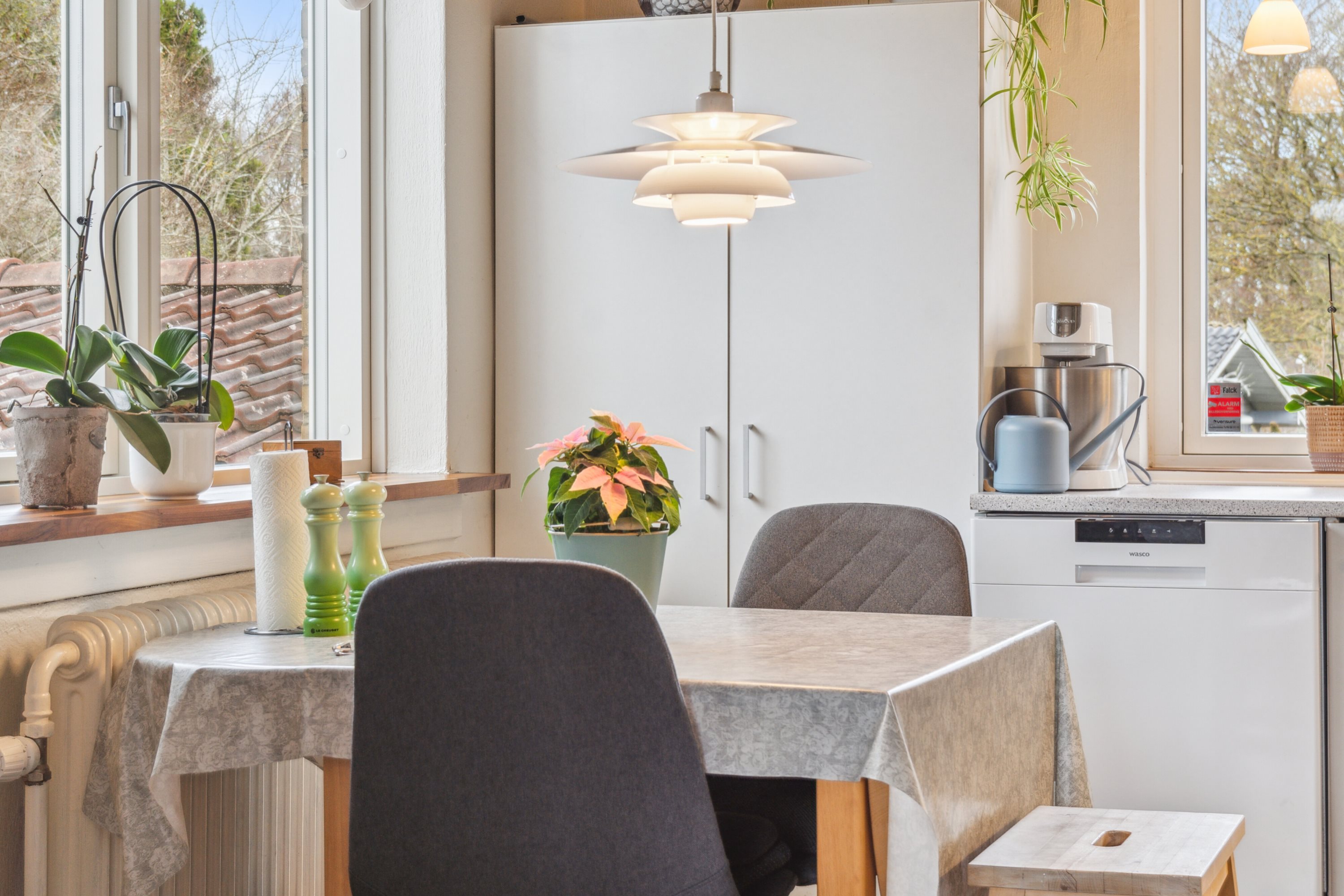 Fremhævet køkken billede i fuldskærmstilstand. Billede af Skovvej 2B, Karlsgave, 3300 Frederiksværk