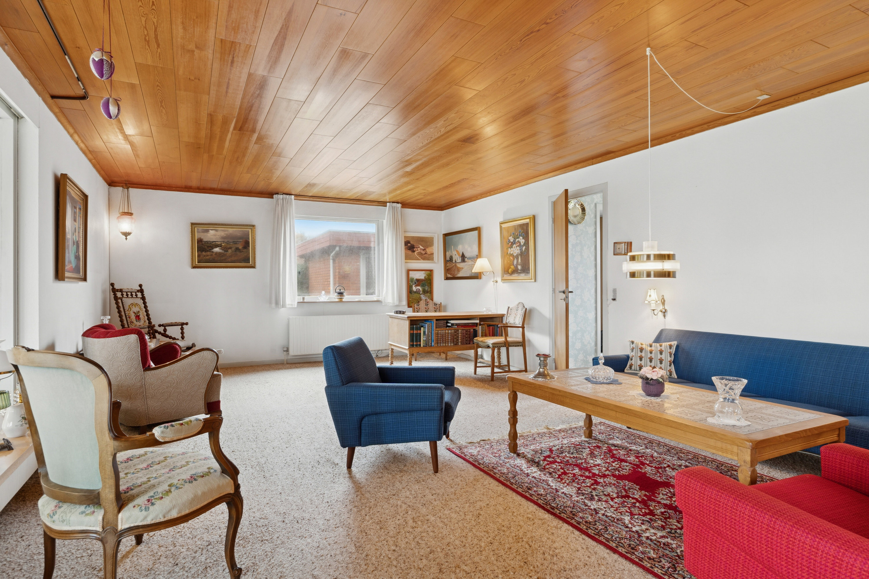 Fremhævet stue billede i fuldskærmstilstand. Billede af Sølvgranen 5, 8620 Kjellerup