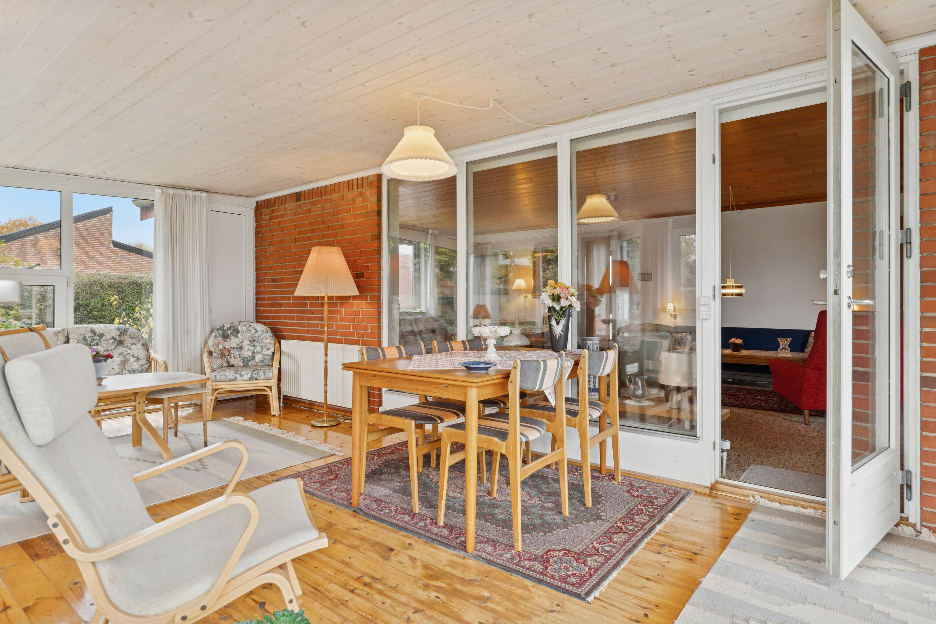 Fremhævet overdækket terrasse billede i fuldskærmstilstand. Billede af Sølvgranen 5, 8620 Kjellerup