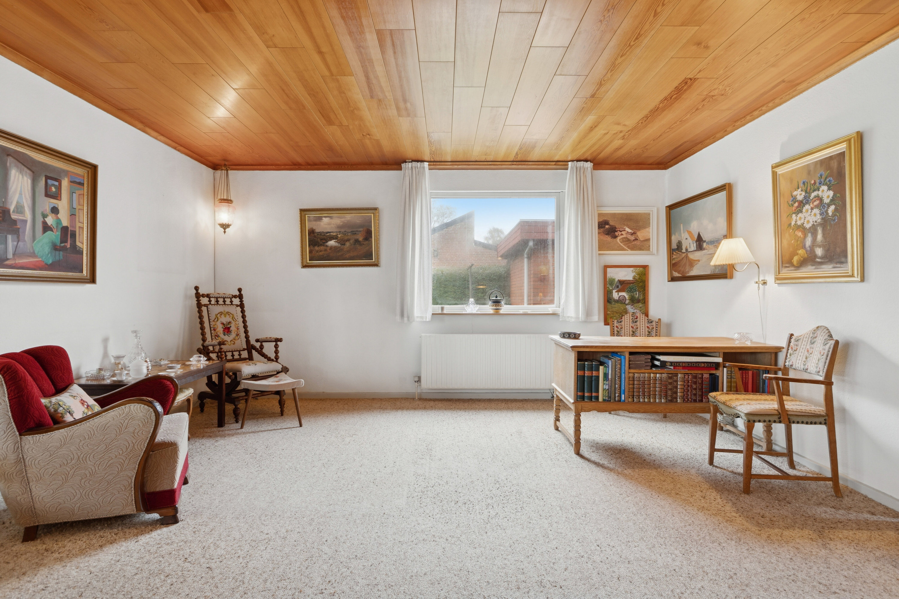 Fremhævet stue billede i fuldskærmstilstand. Billede af Sølvgranen 5, 8620 Kjellerup