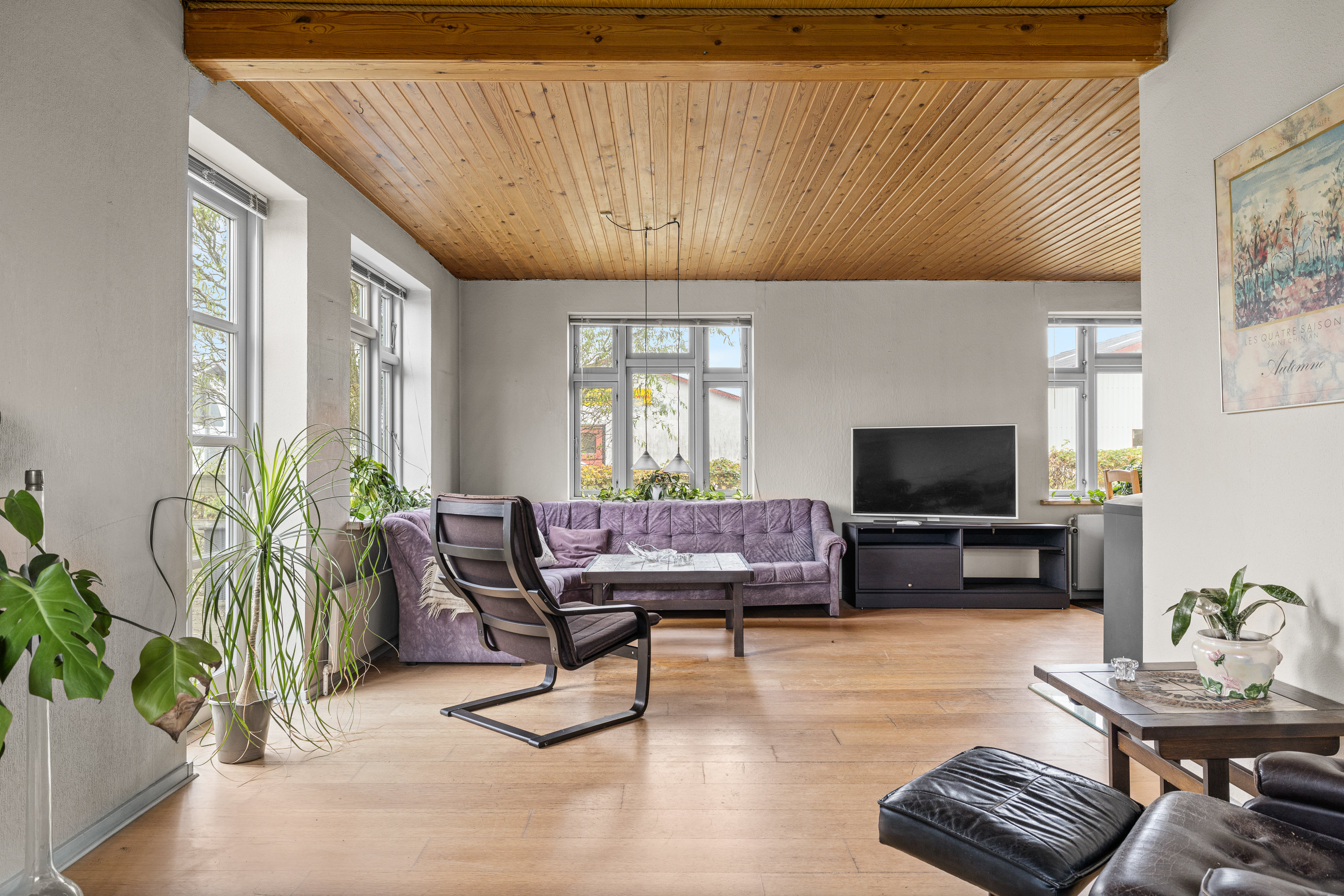 Fremhævet stue billede i fuldskærmstilstand. Billede af Brandholmvej 2, Ståby, 5672 Broby