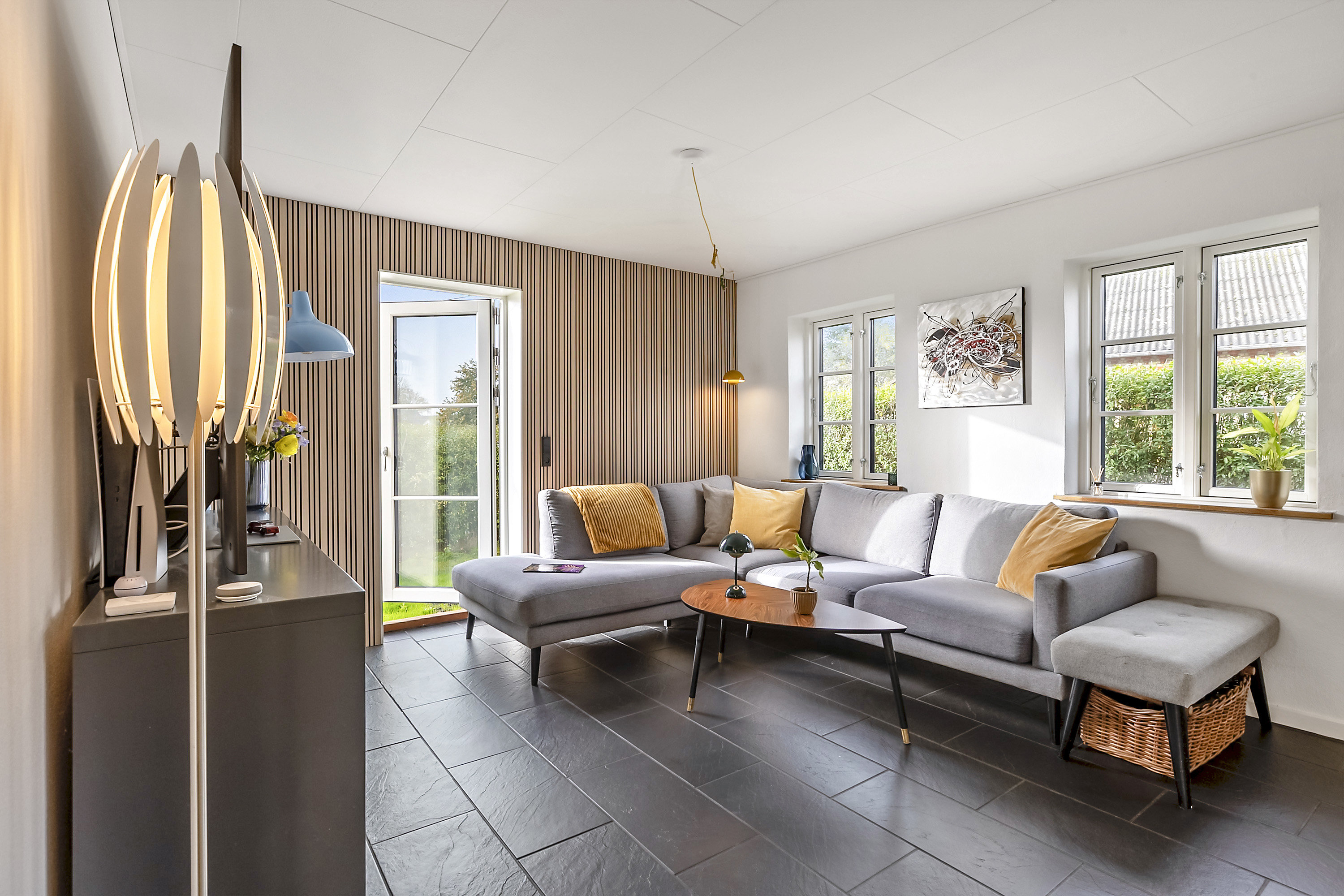 Fremhævet stue billede i fuldskærmstilstand. Billede af Gadekær 1, Tråsbøl, 6200 Aabenraa