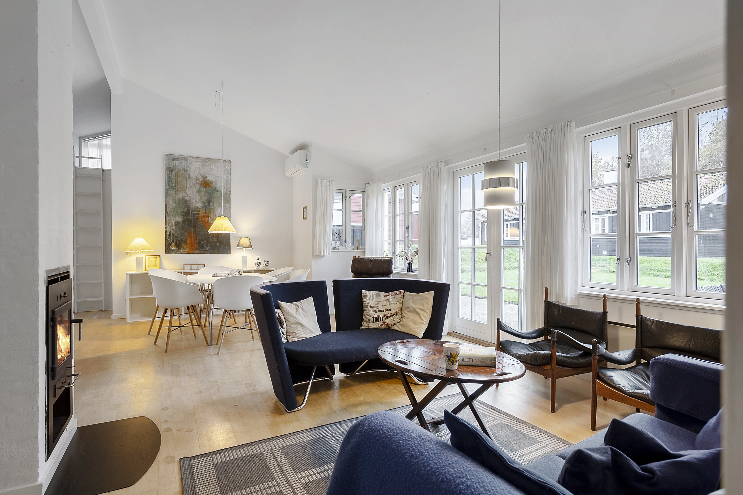 Fremhævet stue billede i fuldskærmstilstand. Billede af Golfsvinget 48, 6200 Aabenraa