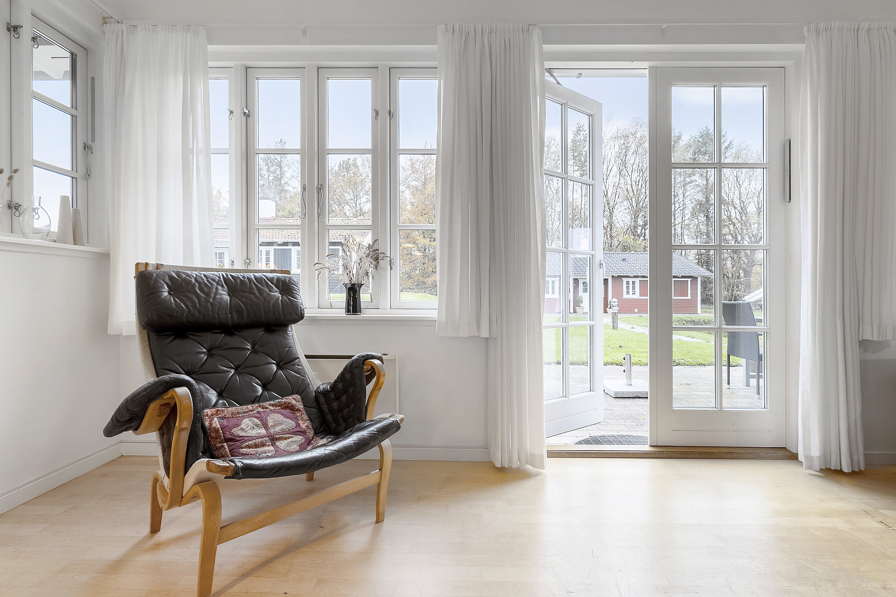 Fremhævet stue billede i fuldskærmstilstand. Billede af Golfsvinget 48, 6200 Aabenraa