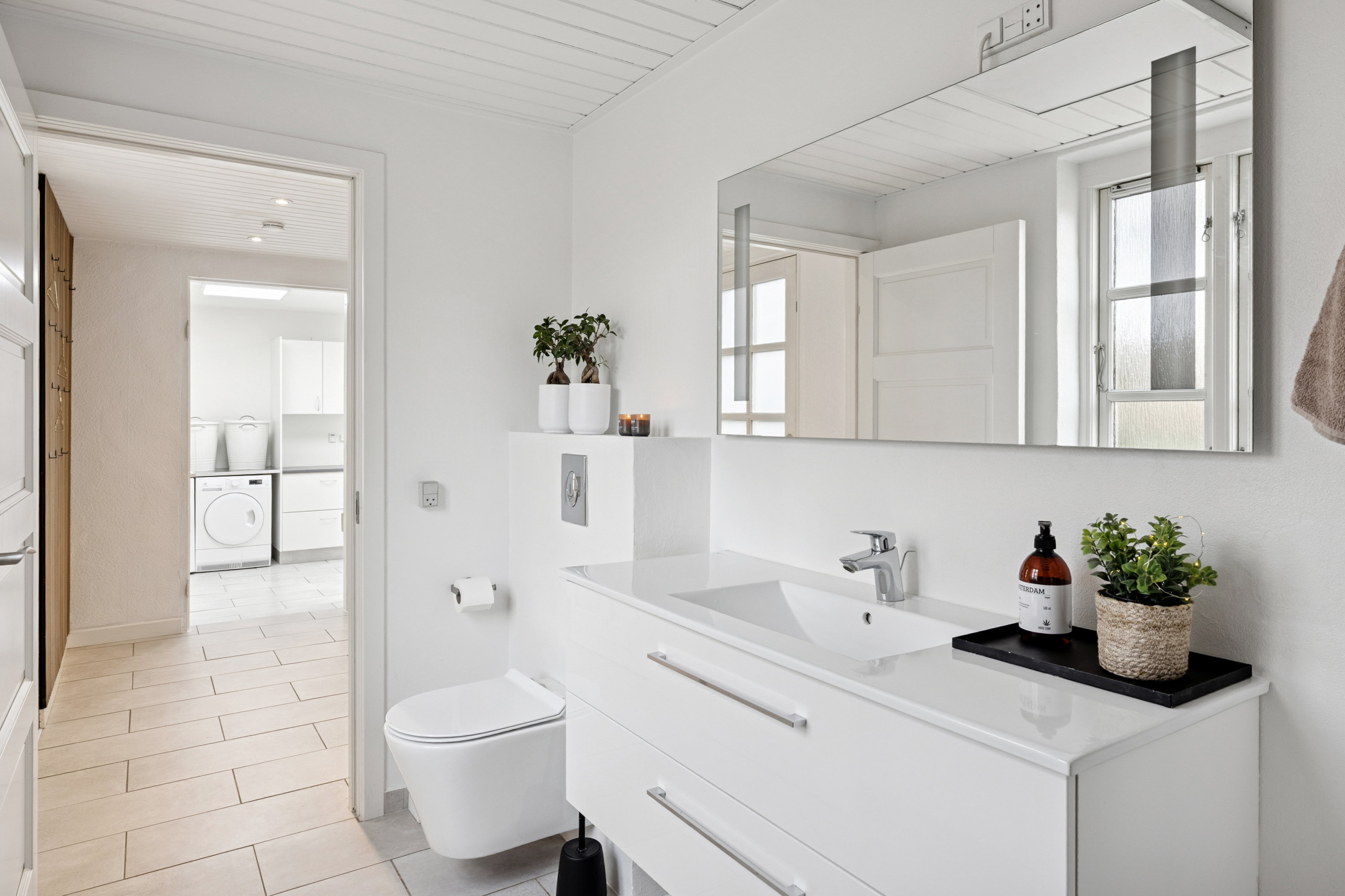 Fremhævet badeværelse billede i fuldskærmstilstand. Billede af Tværgade 7, 9632 Møldrup