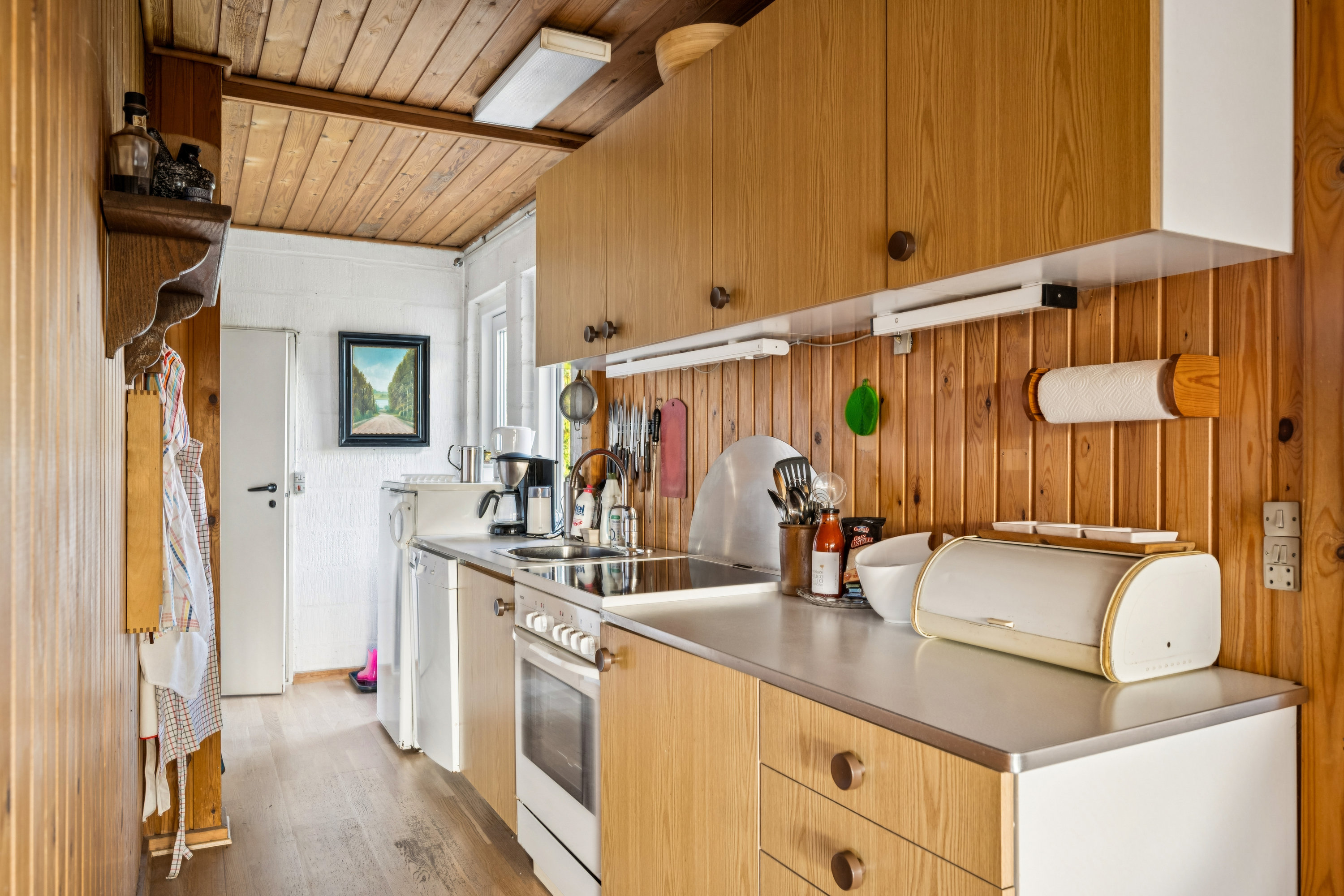 Fremhævet køkken billede i fuldskærmstilstand. Billede af Vestervangen 3, Femmøller Strand, 8400 Ebeltoft