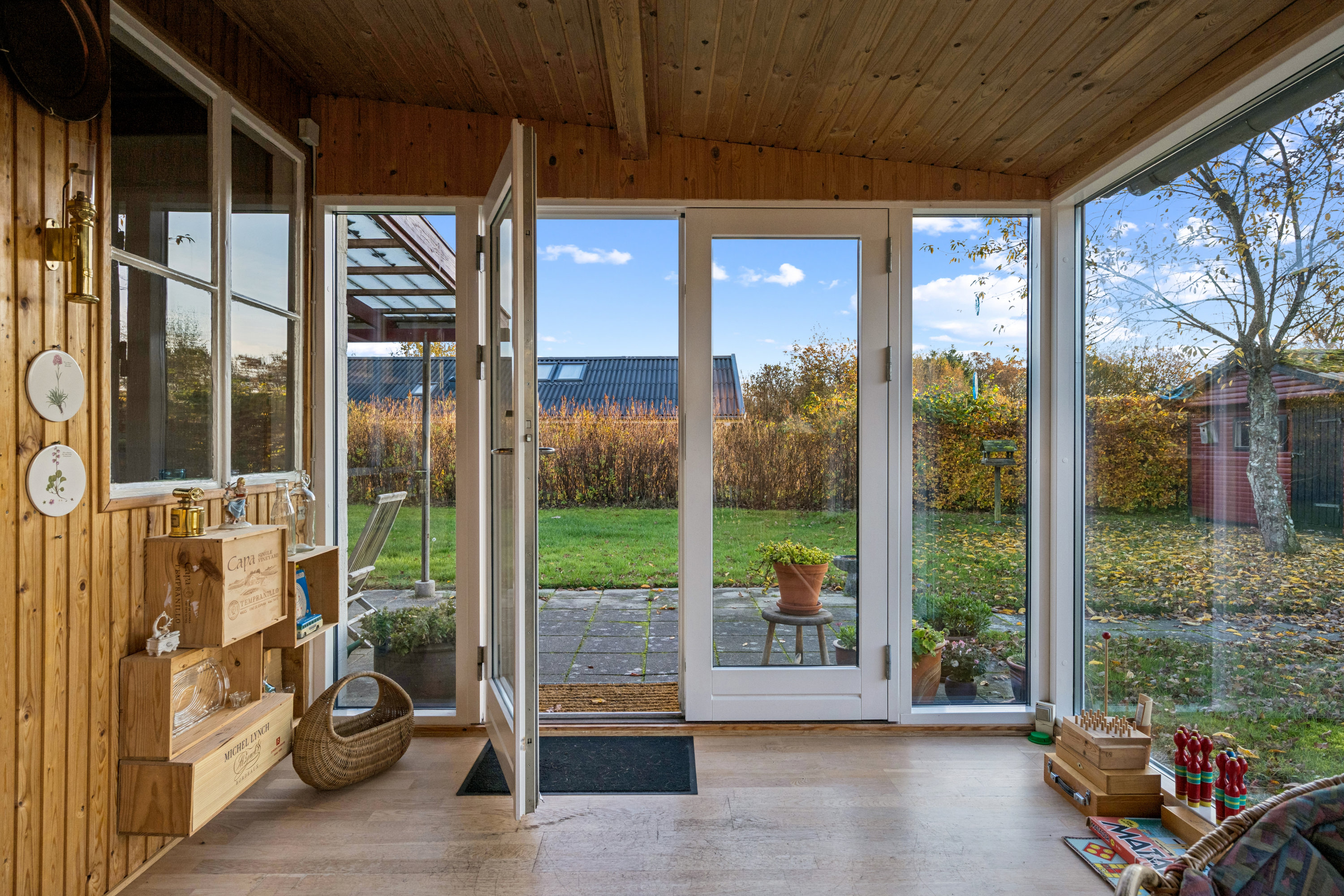 Fremhævet stue billede i fuldskærmstilstand. Billede af Vestervangen 3, Femmøller Strand, 8400 Ebeltoft