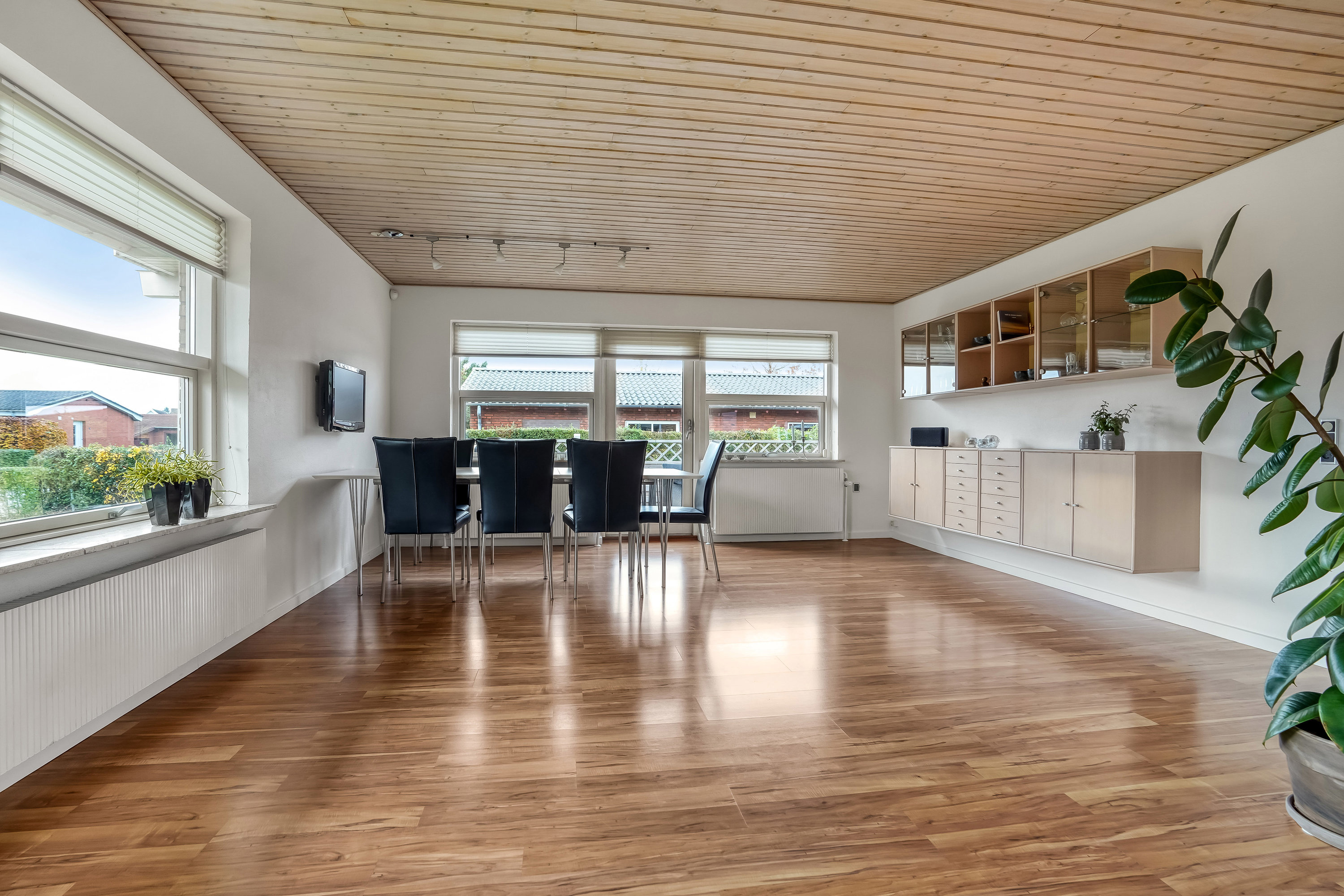 Fremhævet stue billede i fuldskærmstilstand. Billede af Merianvej 9, 5500 Middelfart